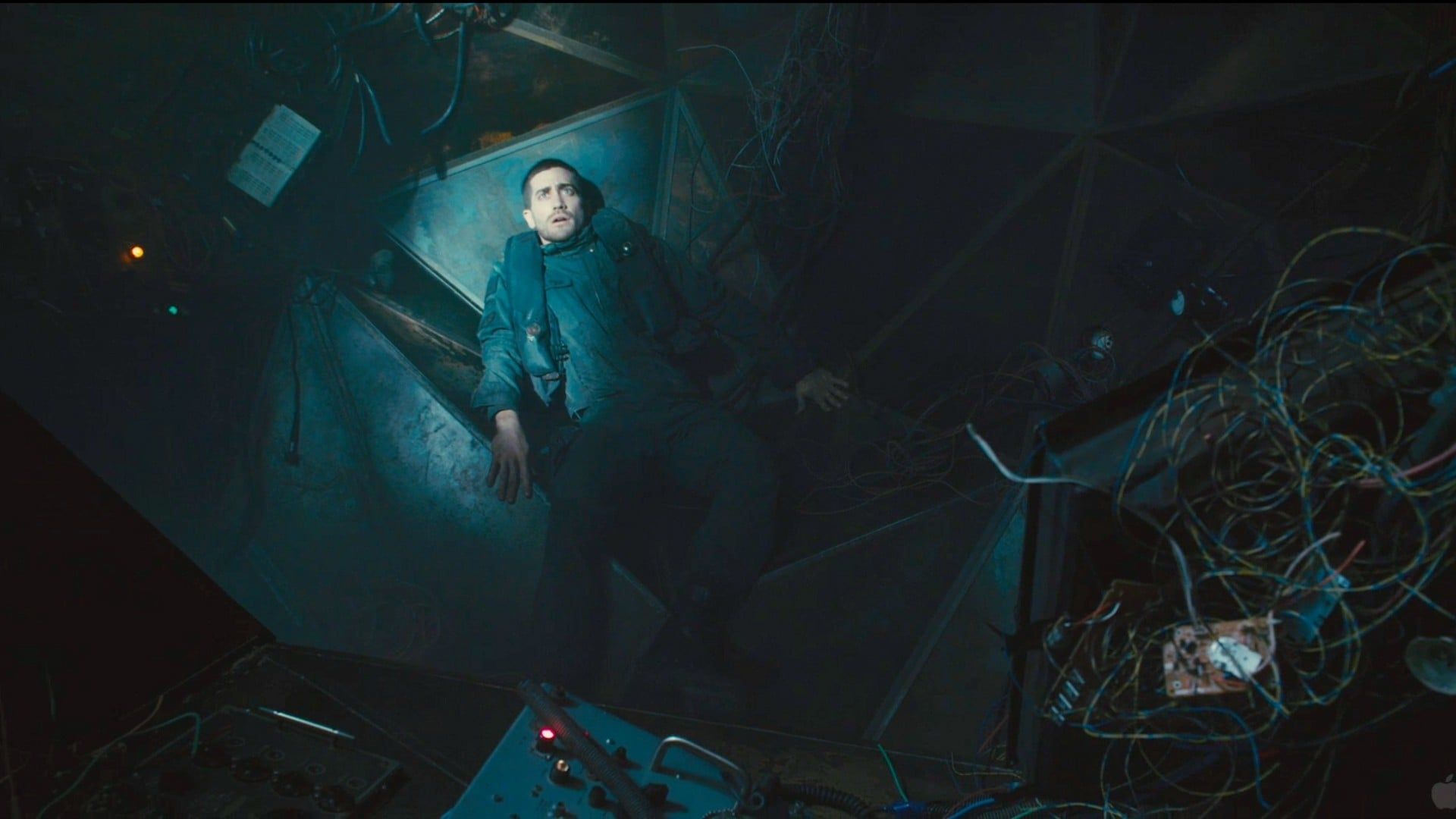 1920x1080 Source Code (2011) Review : Alternate Ending