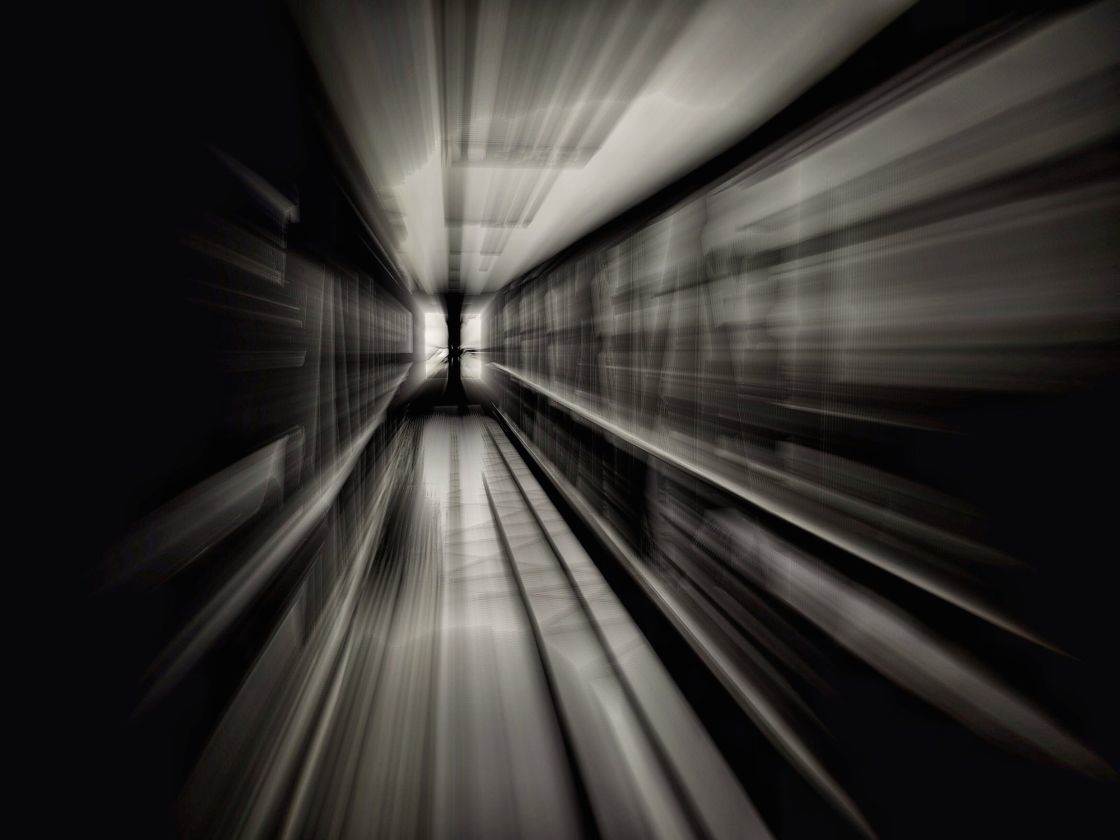 1120x840 Incredible iPhone Photo That Use Empty Space