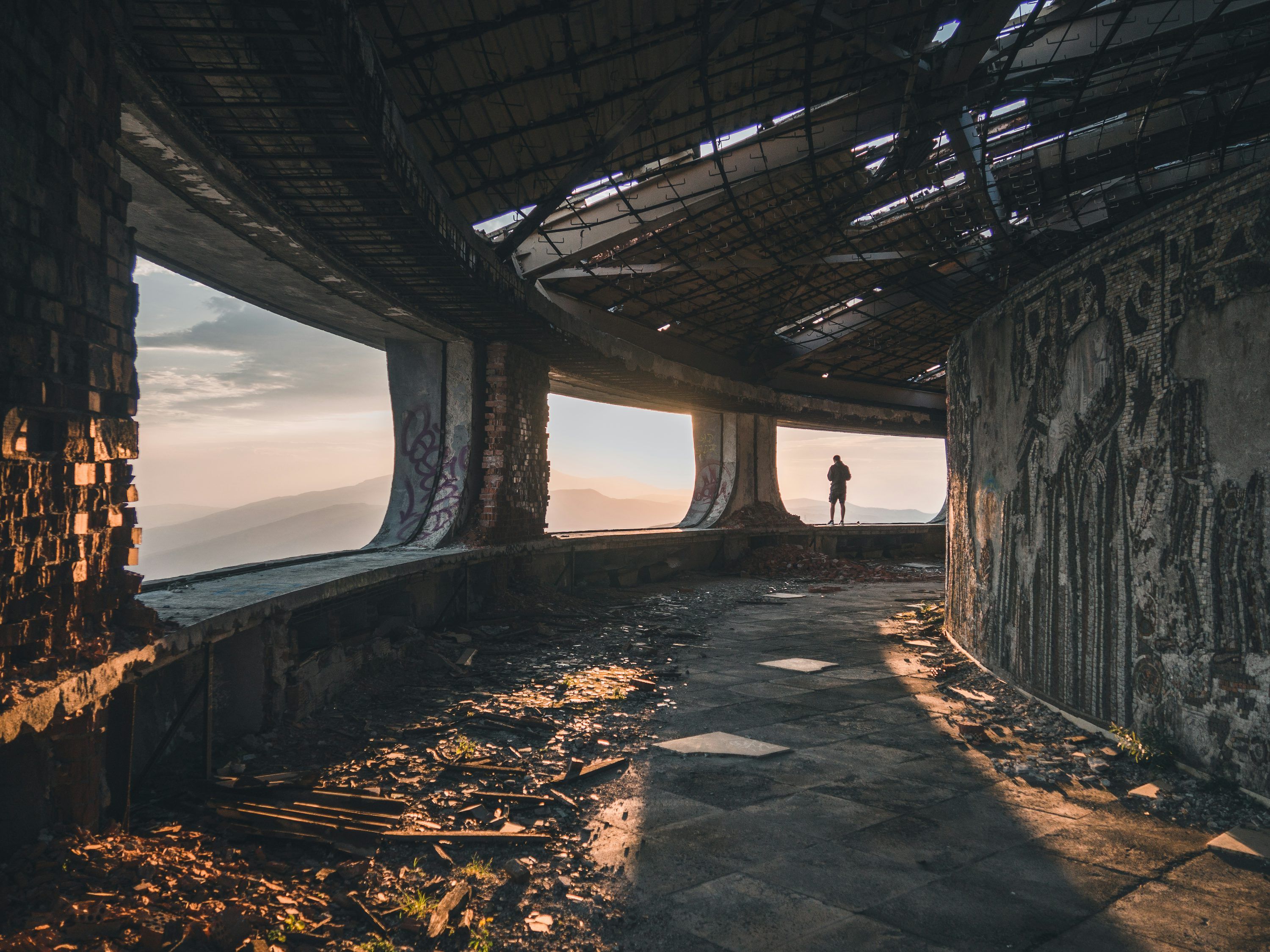 3000x2250 Abandoned Picture [HD]. Download Free Image