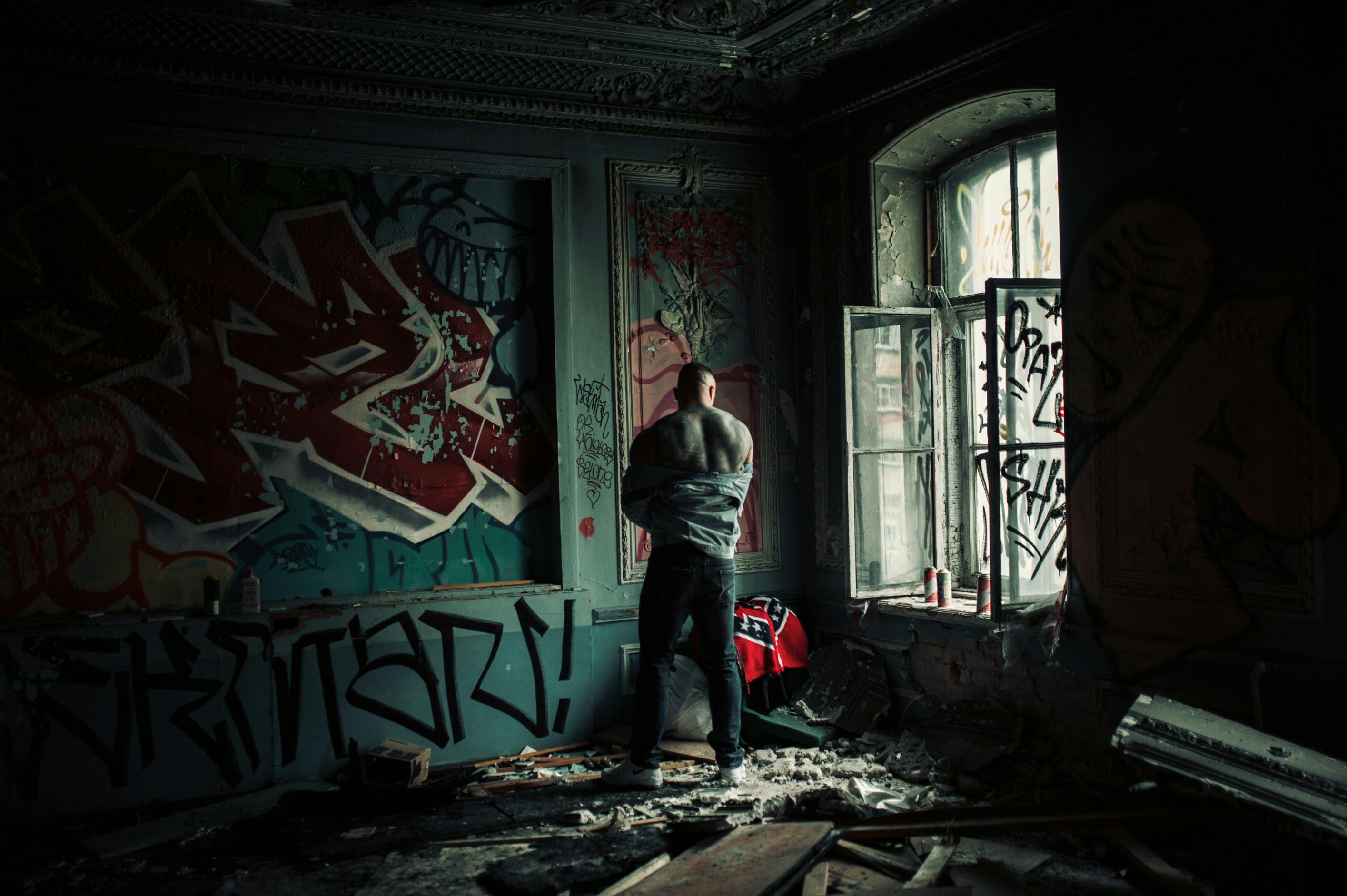 2830x1883 A Muscular Man in an Abandoned Building · Free