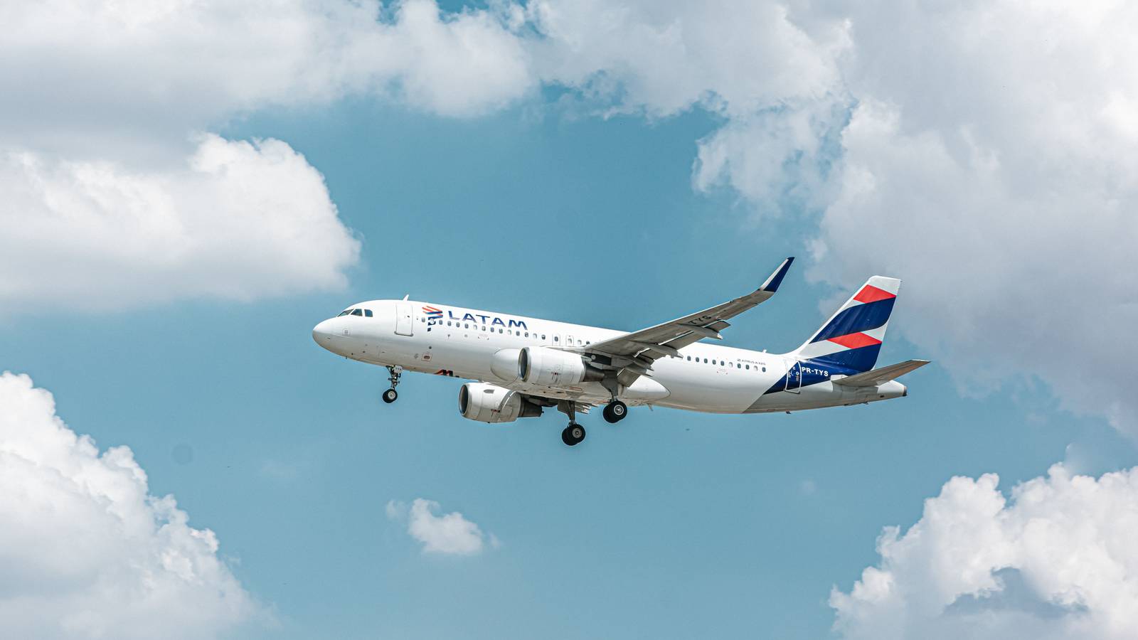 1600x900 LATAM Performs Final Flight Between Lima & Orlando Following Suspension