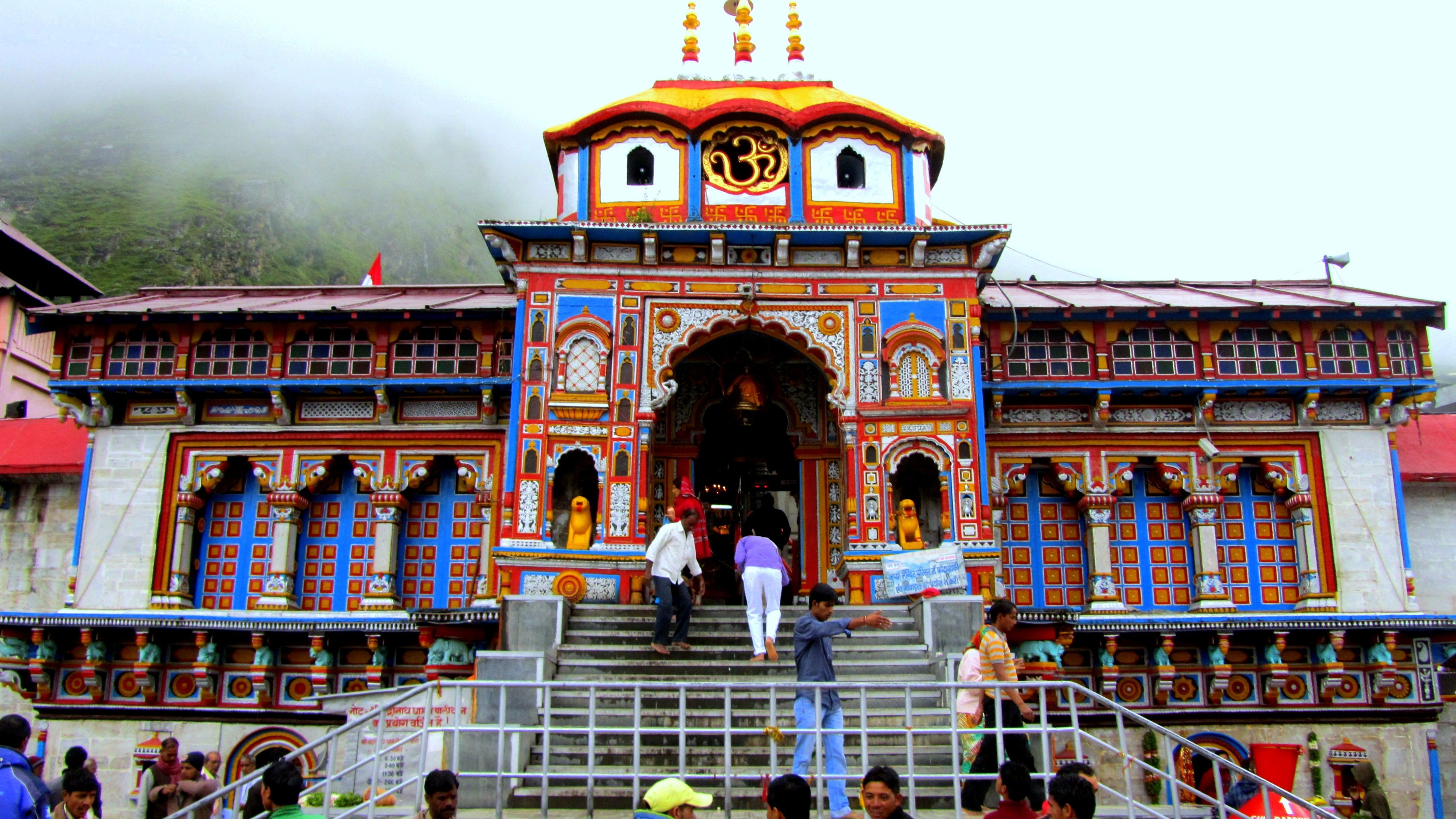 4320x2432 Char Dham Wallpaper