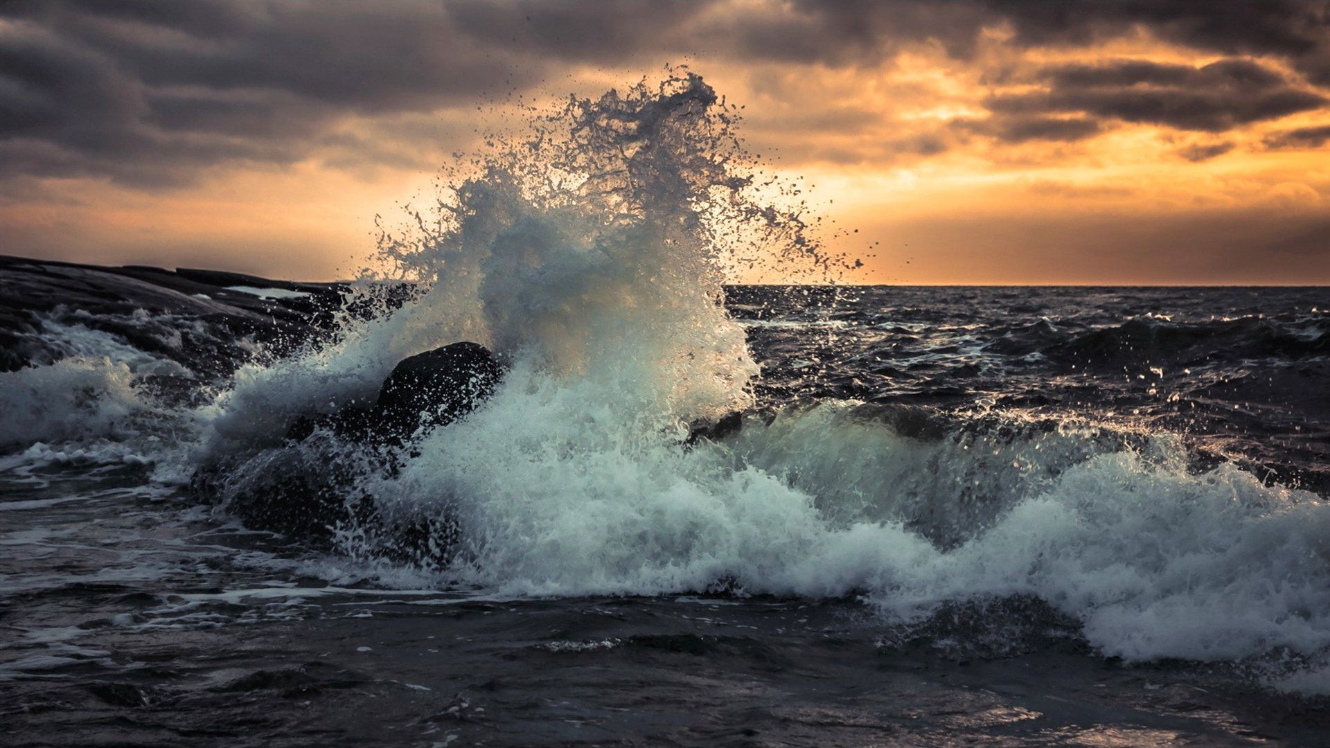 1920x1080 Sunset Ocean Waves Crashing Over Rocky Shore