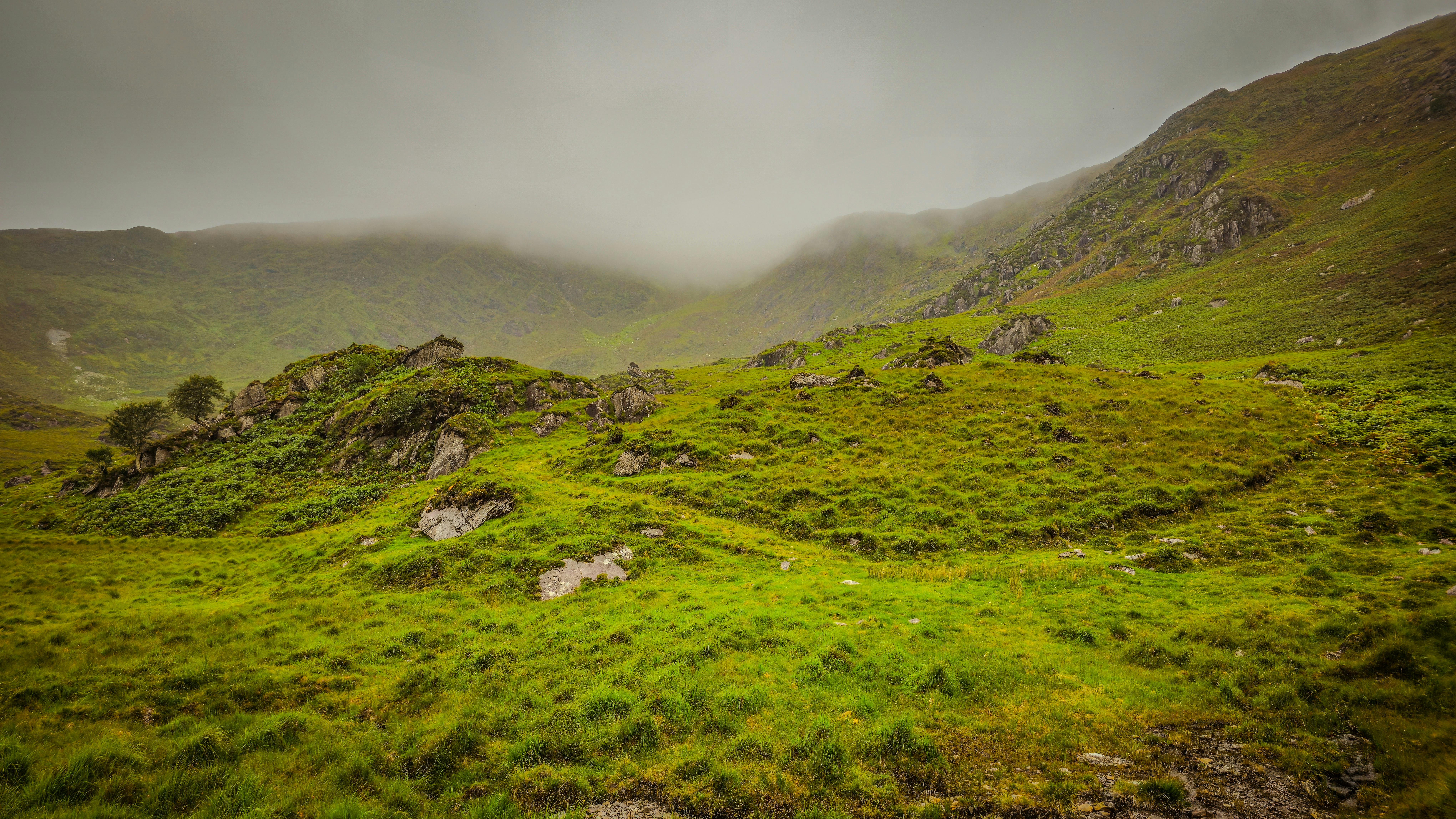 8160x4592 Scenic Misty Landscape in Kilgarvan, Ireland · Free