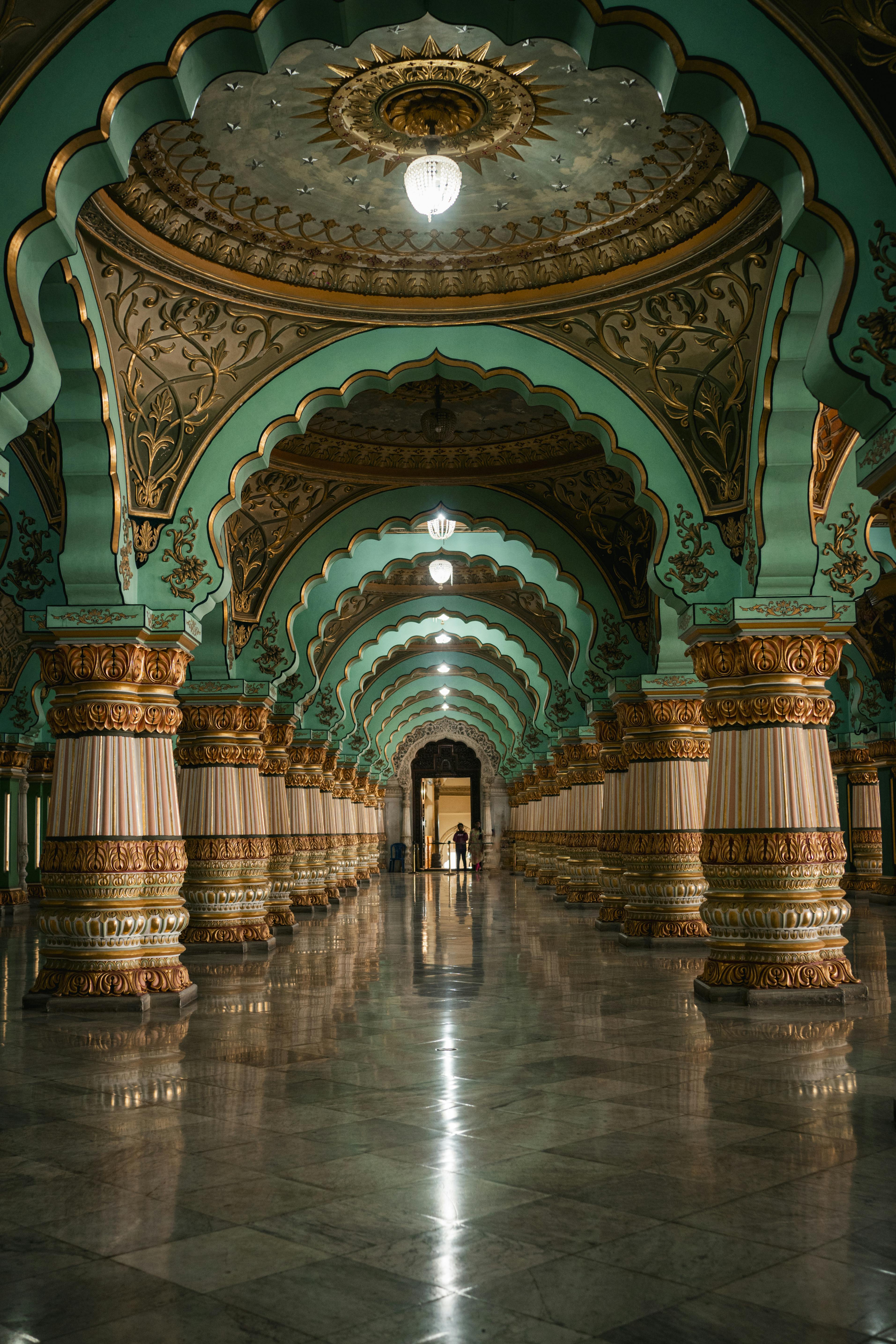 3826x5738 Interior of Mysore Palace in Mysore · Free