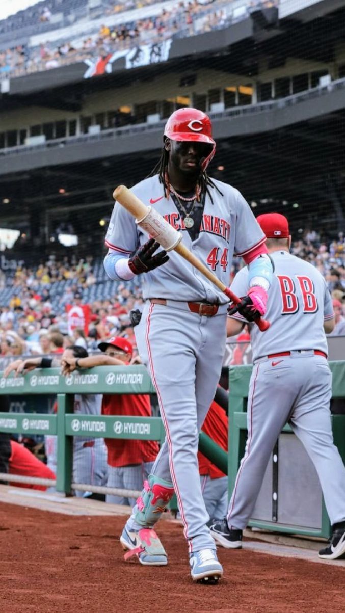 677x1203 Elly De La Cruz ⚾