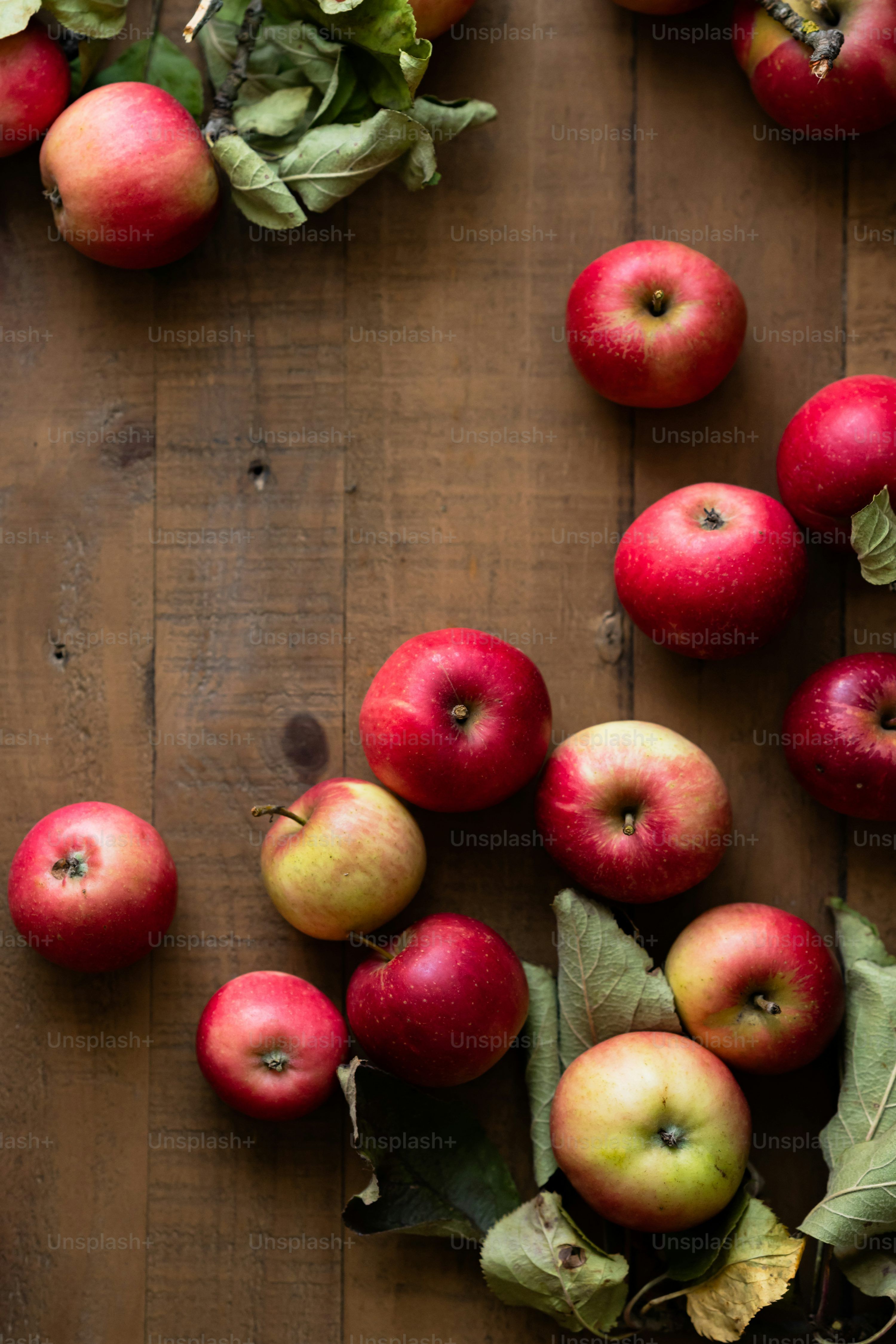 3000x4500 Fresh Apples Picture. Download Free Image