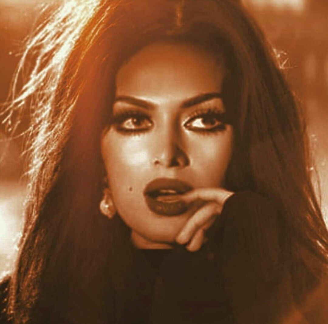 1080x1067 Türkan Şoray Wallpaper