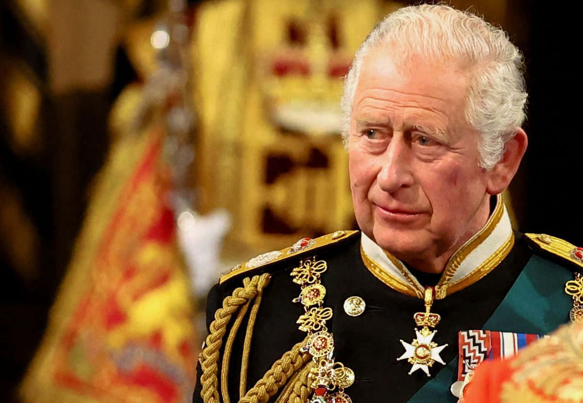 1200x829 Download An Elegant Portrait of King Charles III with Victorian Order Wallpaper