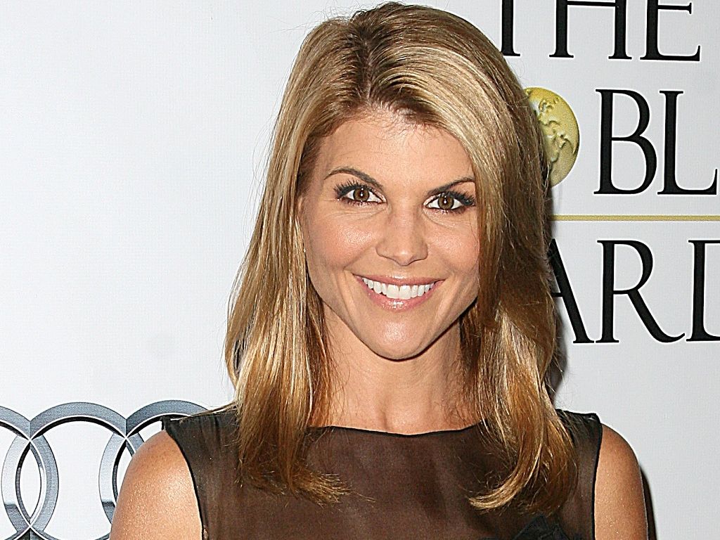 1024x768 Picture of Lori Loughlin Of Celebrities