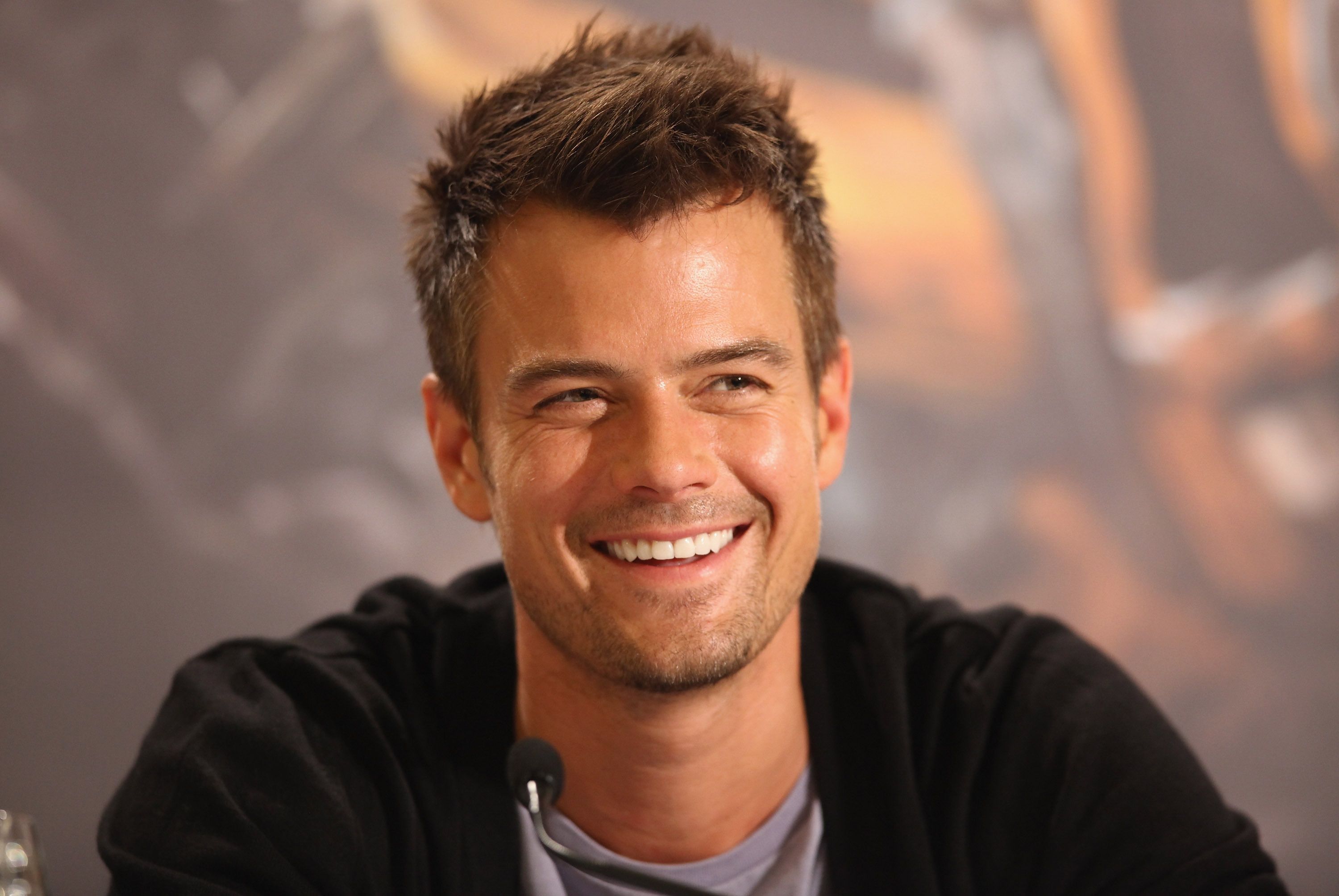 3000x2007 Josh Duhamel Wallpaper