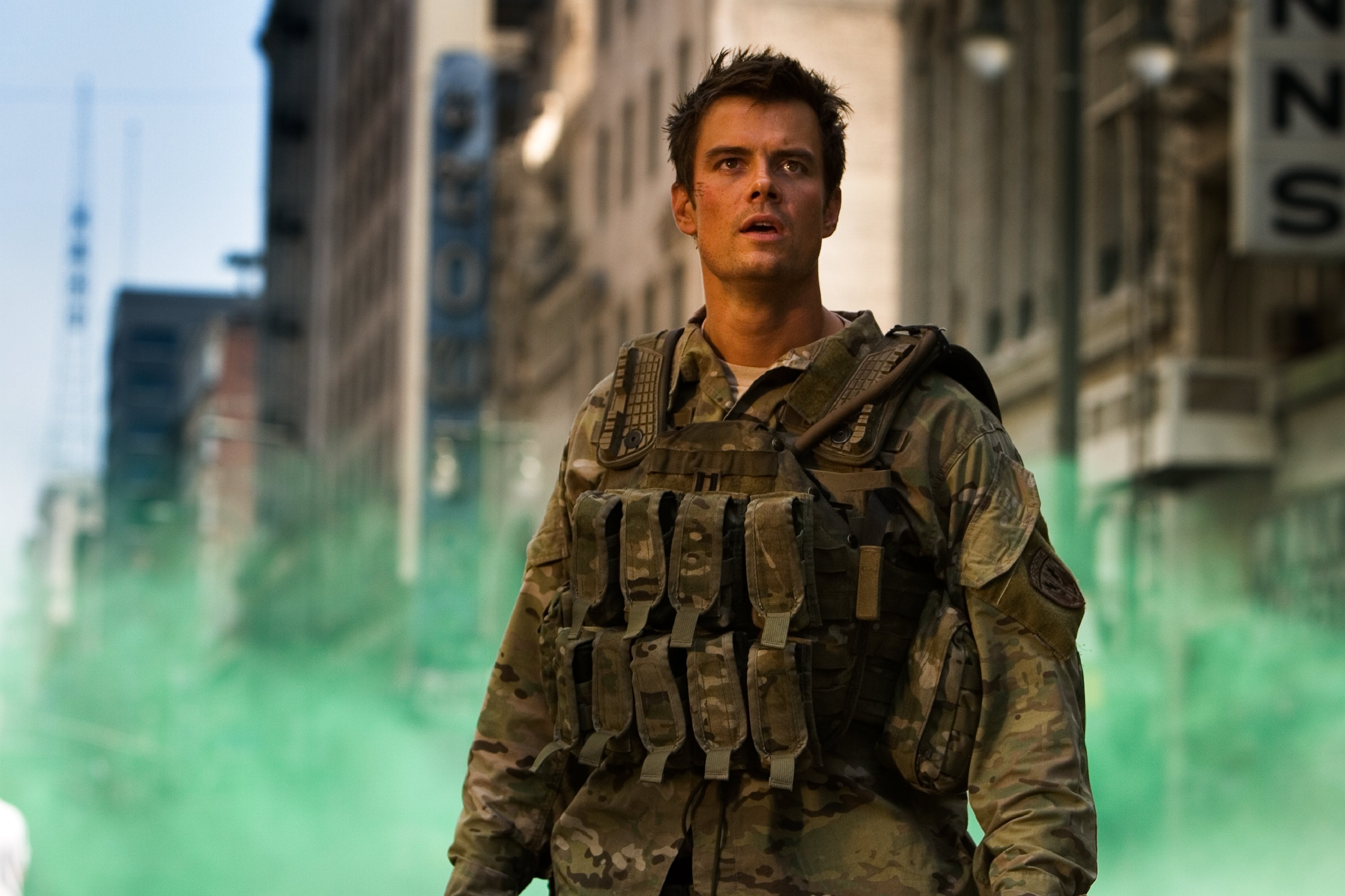 3600x2400 Transformers Josh Duhamel Wallpaper