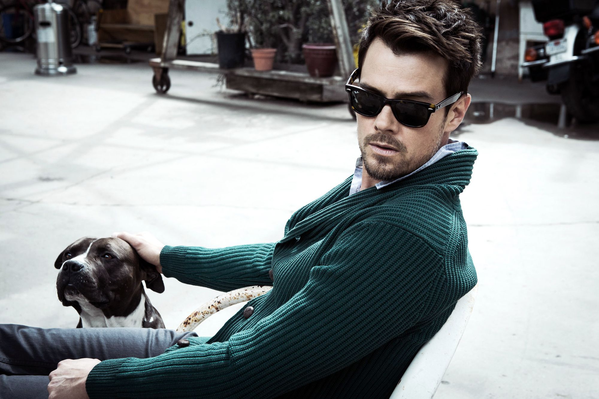 2000x1333 Wallpaper face, dog, glasses, actor, male, Josh Duhamel, Josh Duhamel for mobile and desktop, section мужчины, resolution 2000x1333