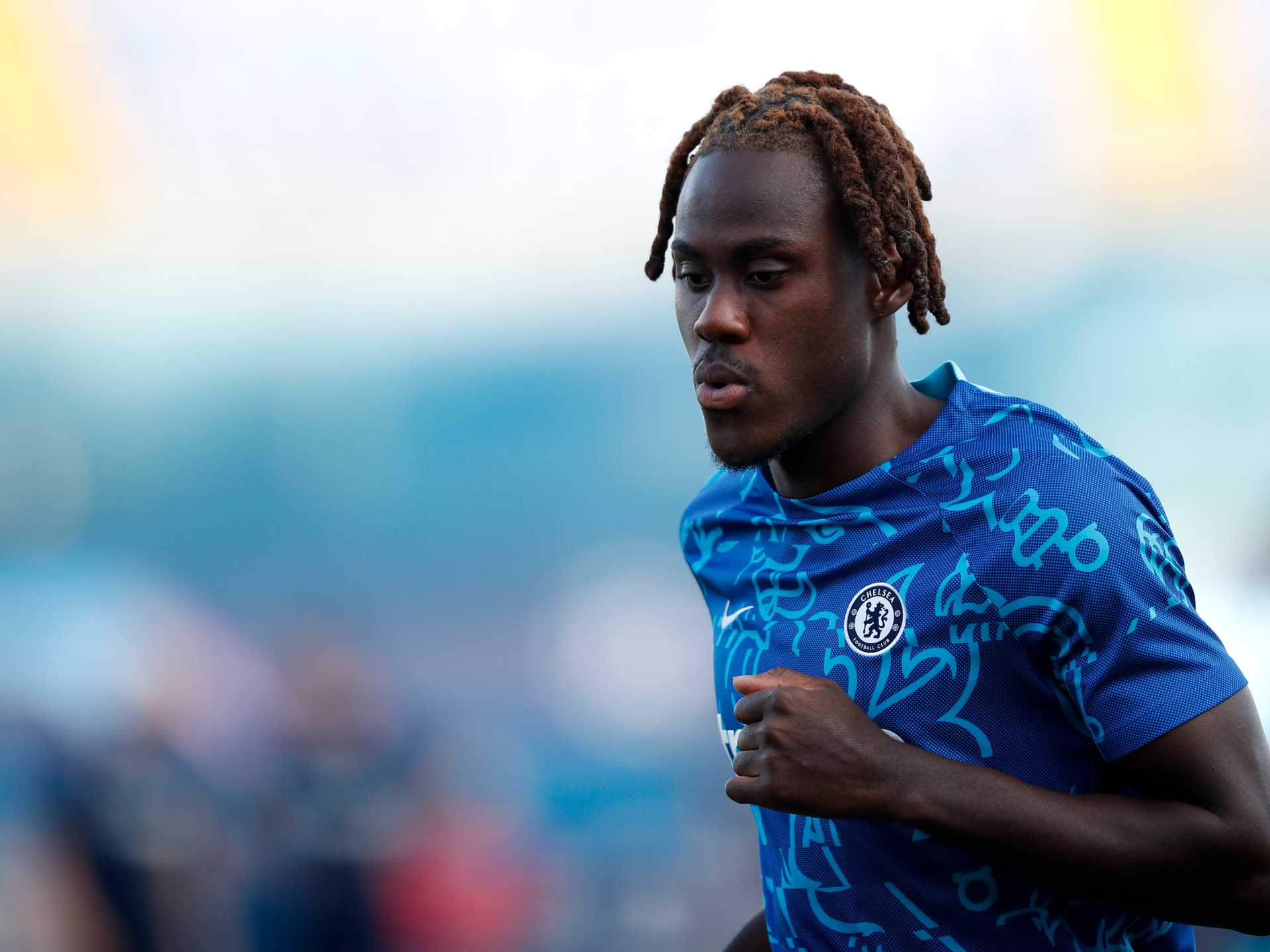 1920x1440 Trevoh Chalobah told to 'sit comfortably' and make Chelsea pay as fans rage over brutal reports