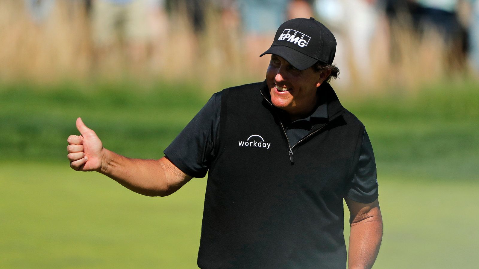 1600x900 At P.G.A. Championship, It's Thumbs Up For Phil Mickelson Despite Struggles