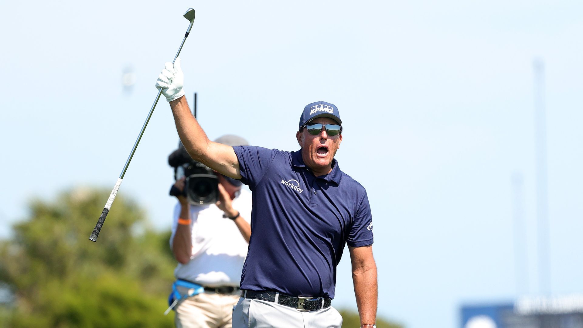 1920x1080 Phil Mickelson makes golf history at 50 as oldest golfer to win PGA major