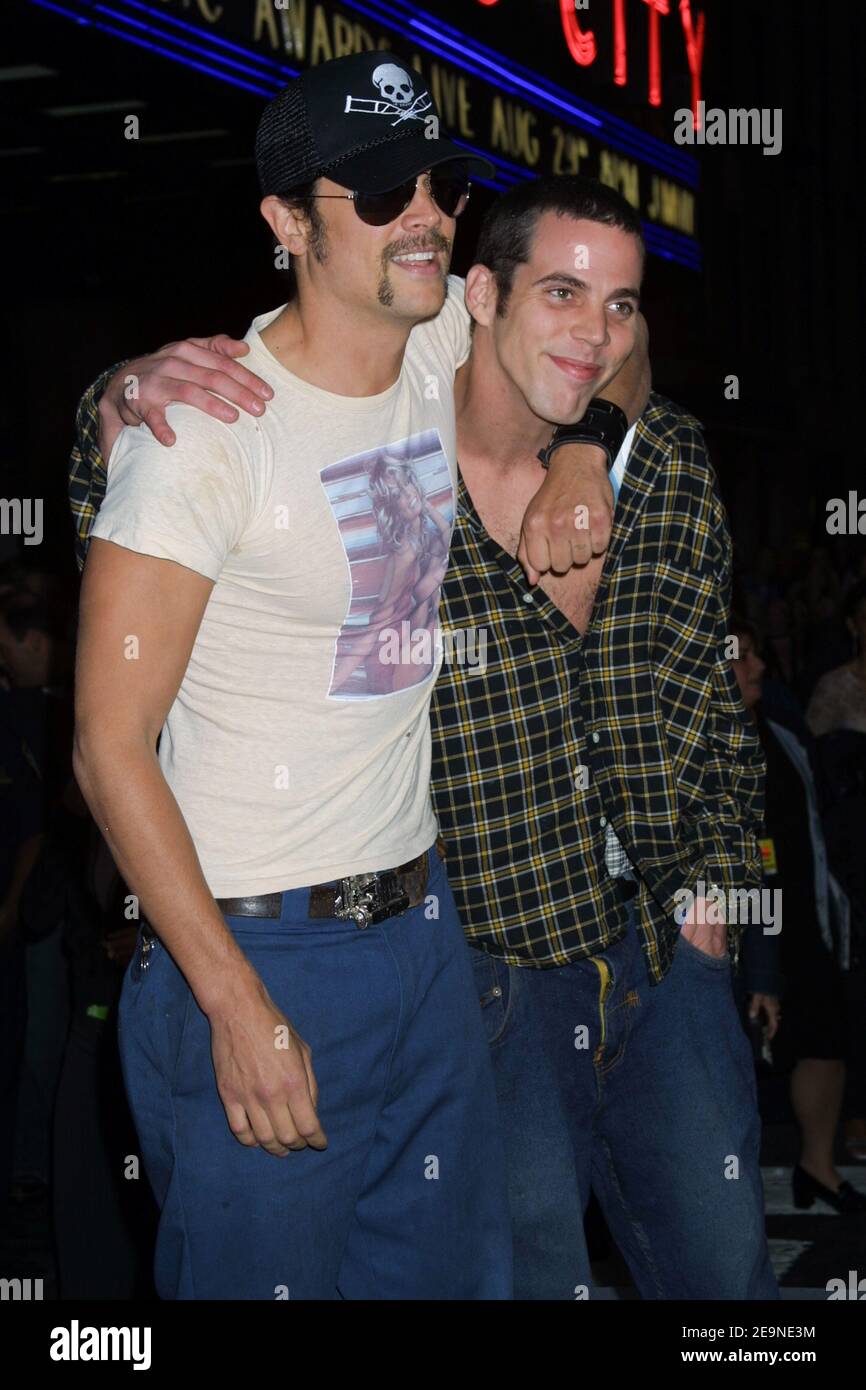 866x1390 Johnny Knoxville Hi Res Graphy And Image