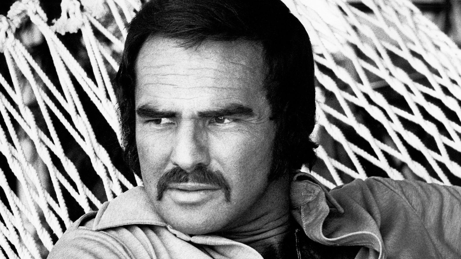 1600x900 Burt Reynolds' Christmas Tree is Proof That Maximalism Wins. Homes and Gardens