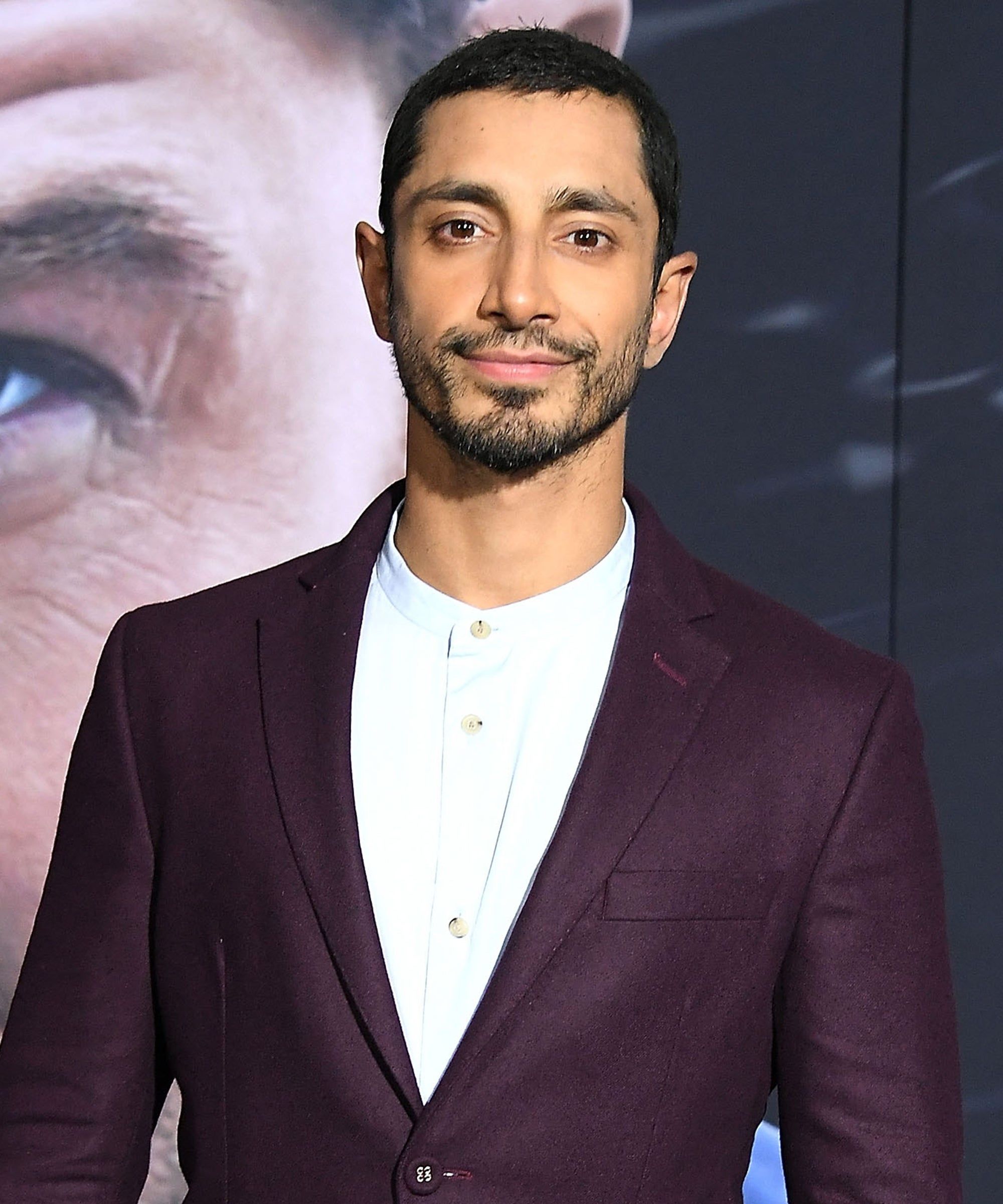 2000x2400 Riz Ahmed Wallpaper