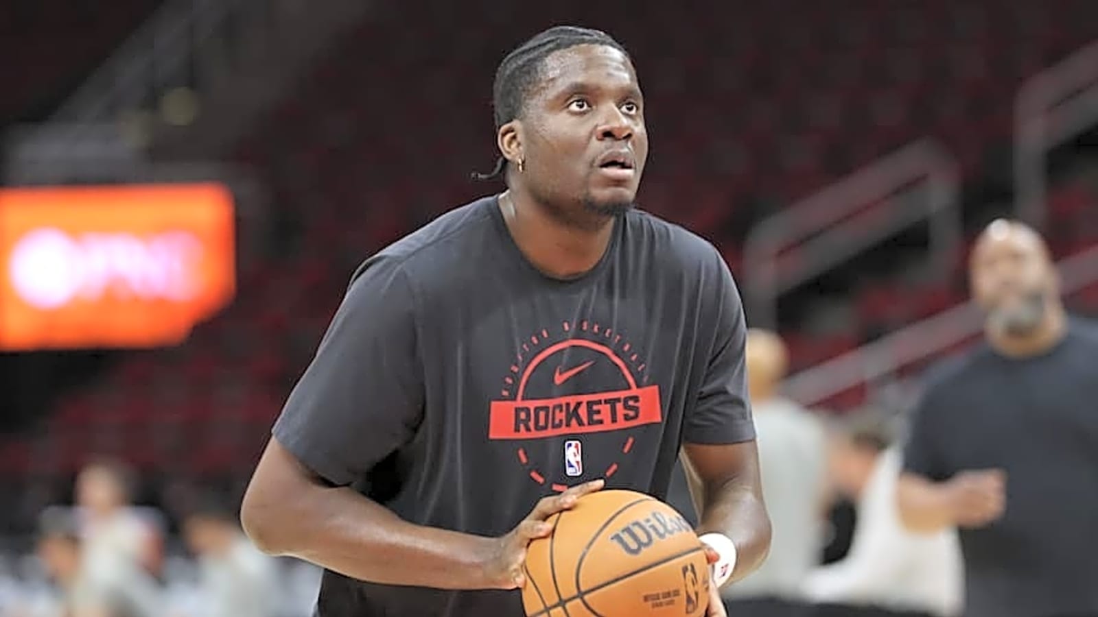 1600x900 Clint Capela Proves Victorious After War of Words with Lakers Deandre Ayton