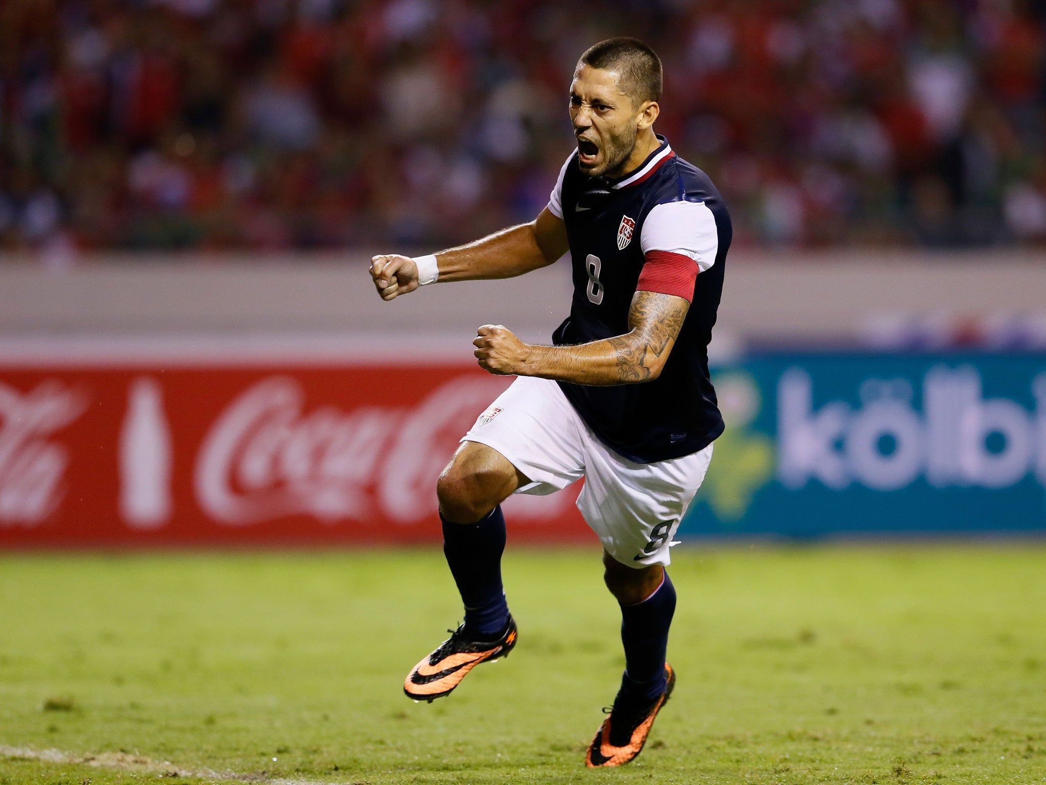 2048x1536 Alan Curbishley and United States captain Clint Dempsey in at Fulham