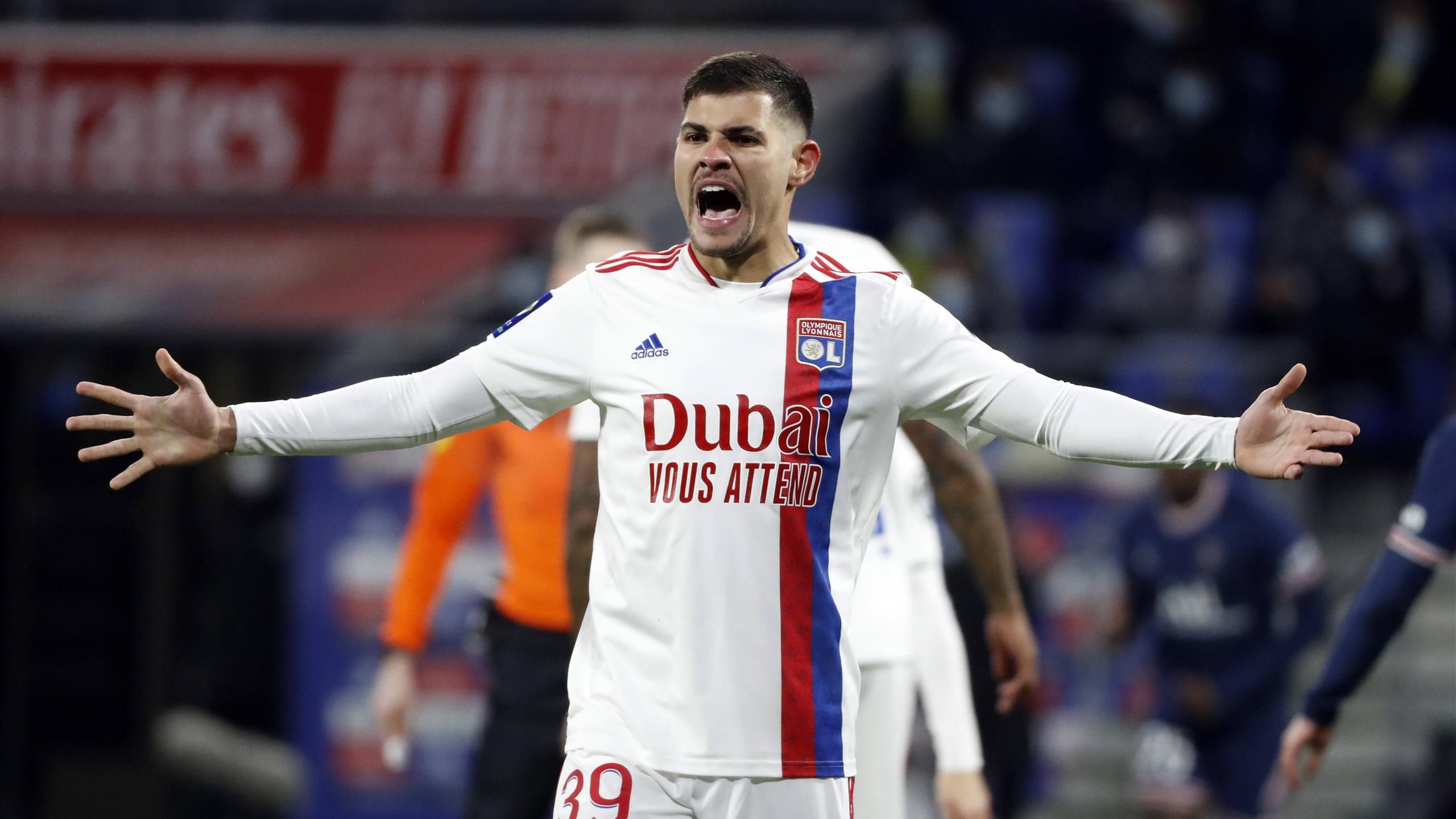 2560x1440 Newcastle United complete signing of exciting Brazil international Bruno Guimaraes from Lyon