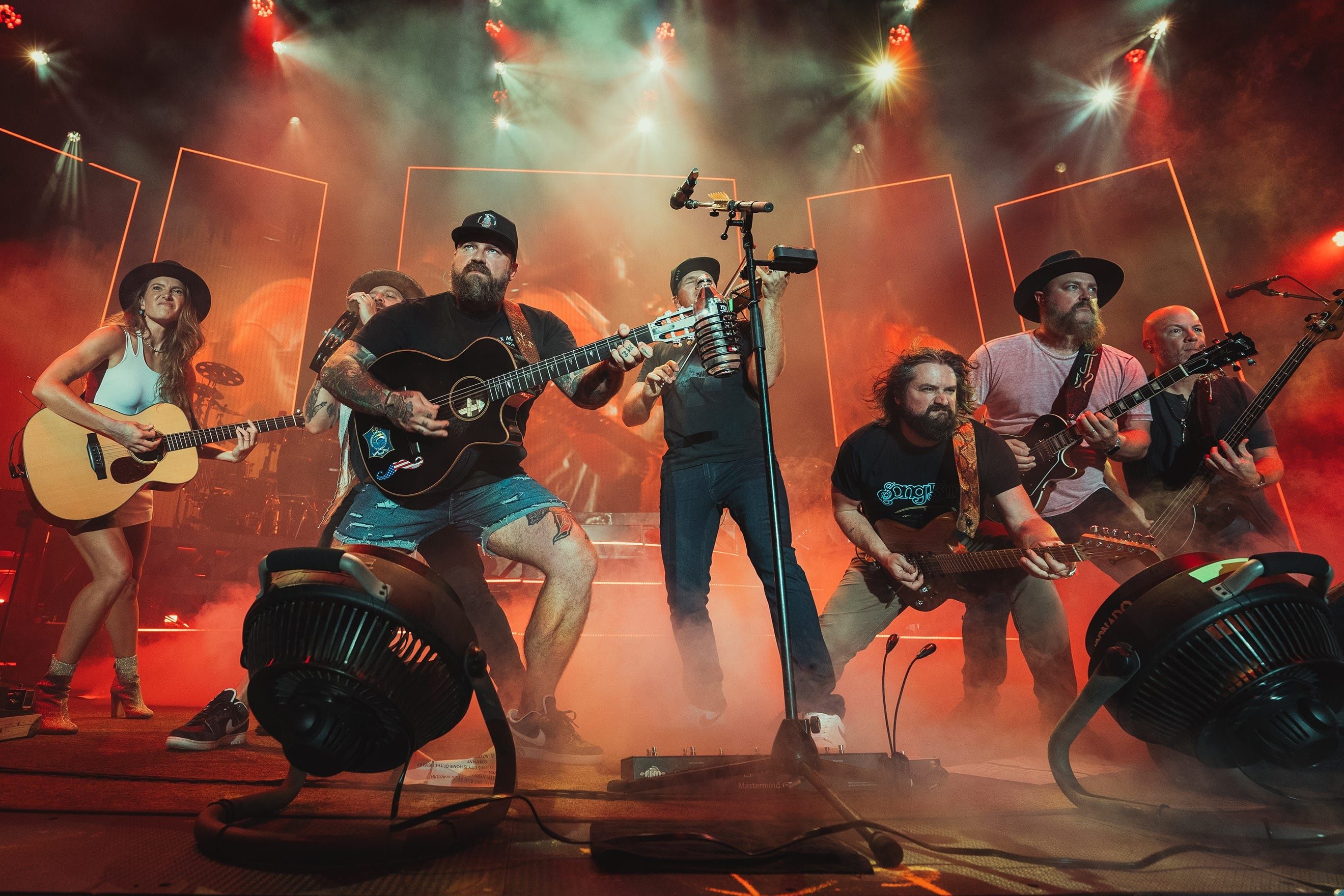 2640x1760 Zac Brown Band Wallpaper