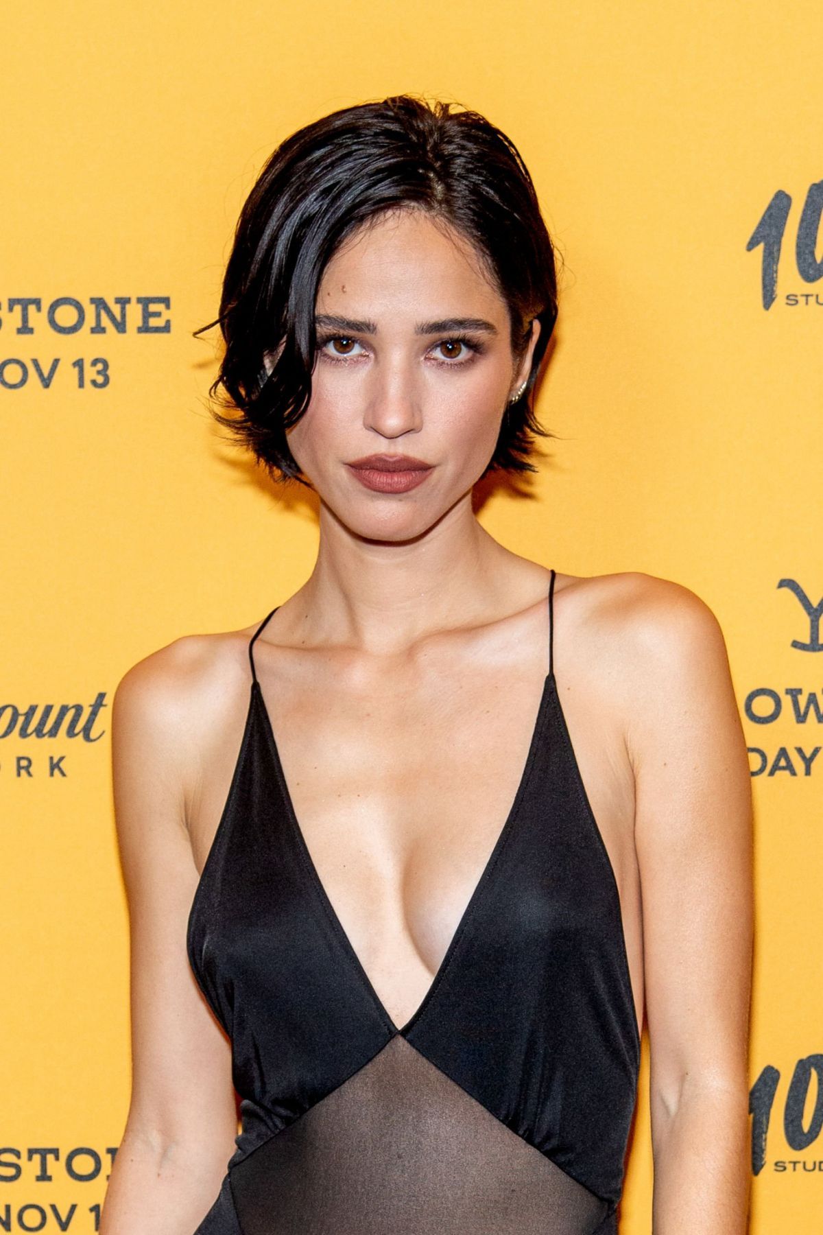 1200x1800 Kelsey Asbille Wallpaper