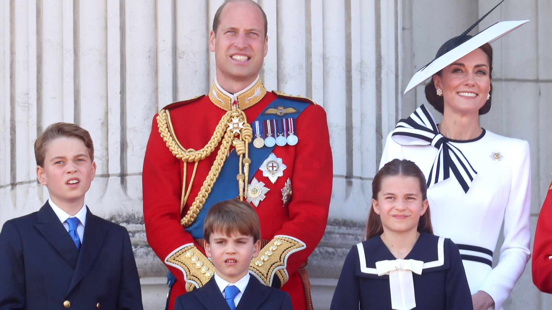 1920x1080 Prince William jumps with his kids in fun new photo: 'We all love you so much'