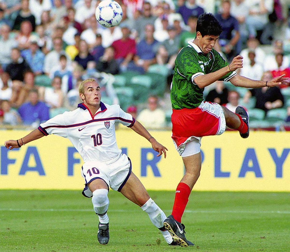 1200x1042 Classic photo of Landon Donovan