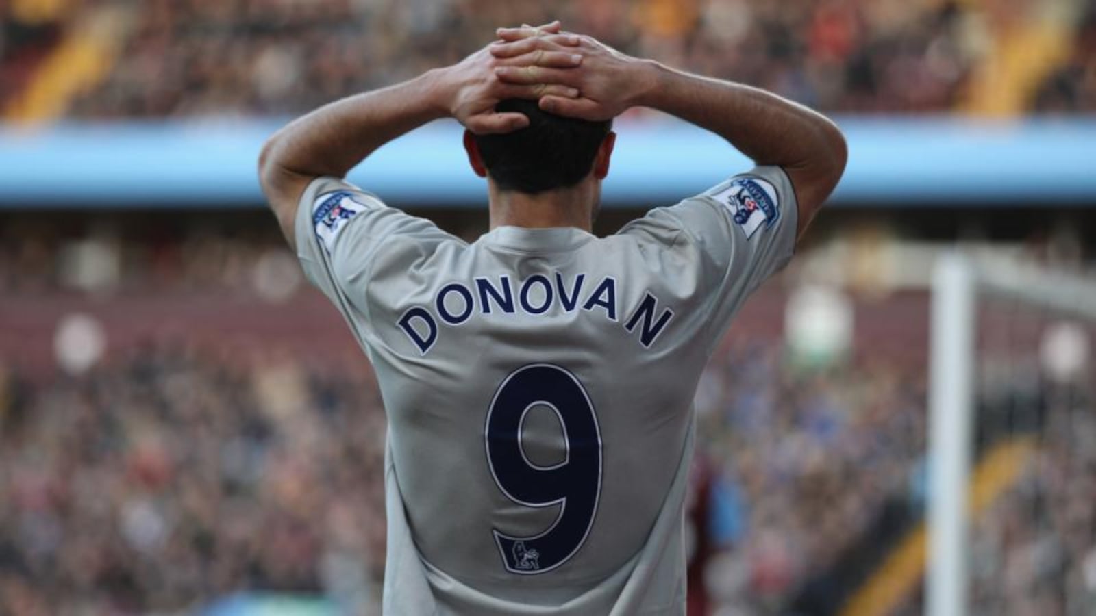1600x900 Landon Donovan a real American hero