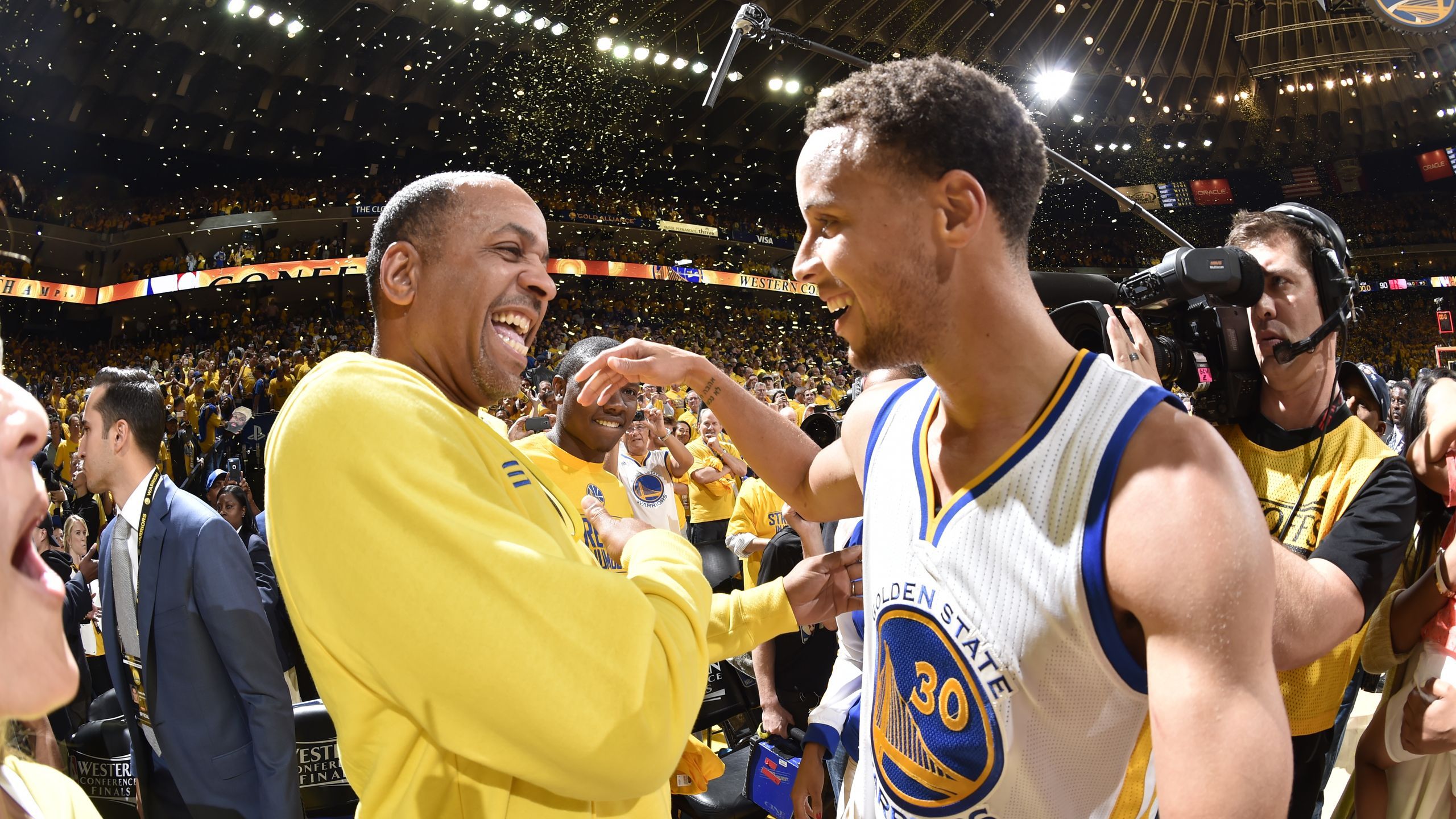 2560x1440 A Conversation with Dell Curry, the Man Who Created Steph Curry, NBA's Greatest Shooter
