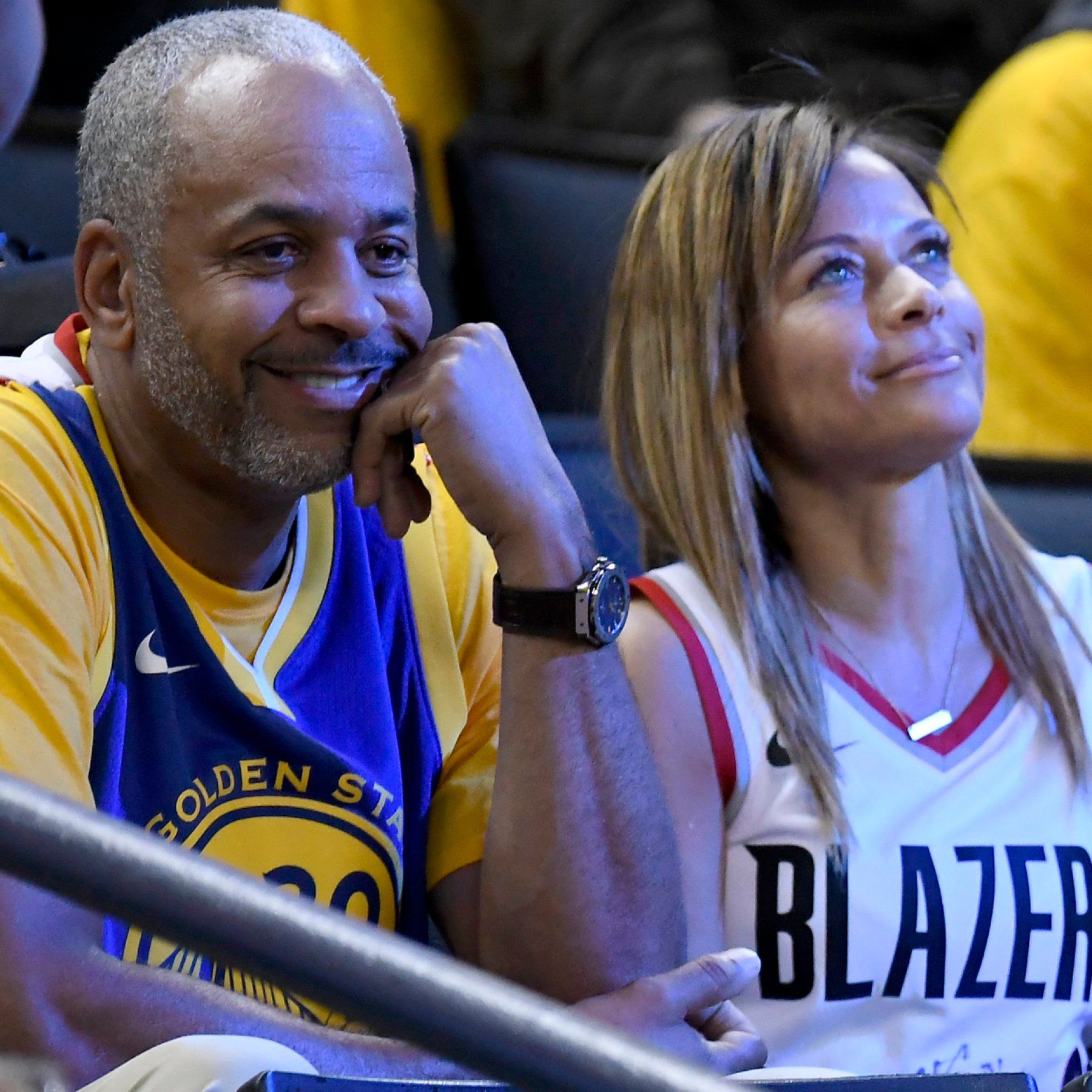 1800x1800 Steph Curry amused by parents' dueling rooting interests