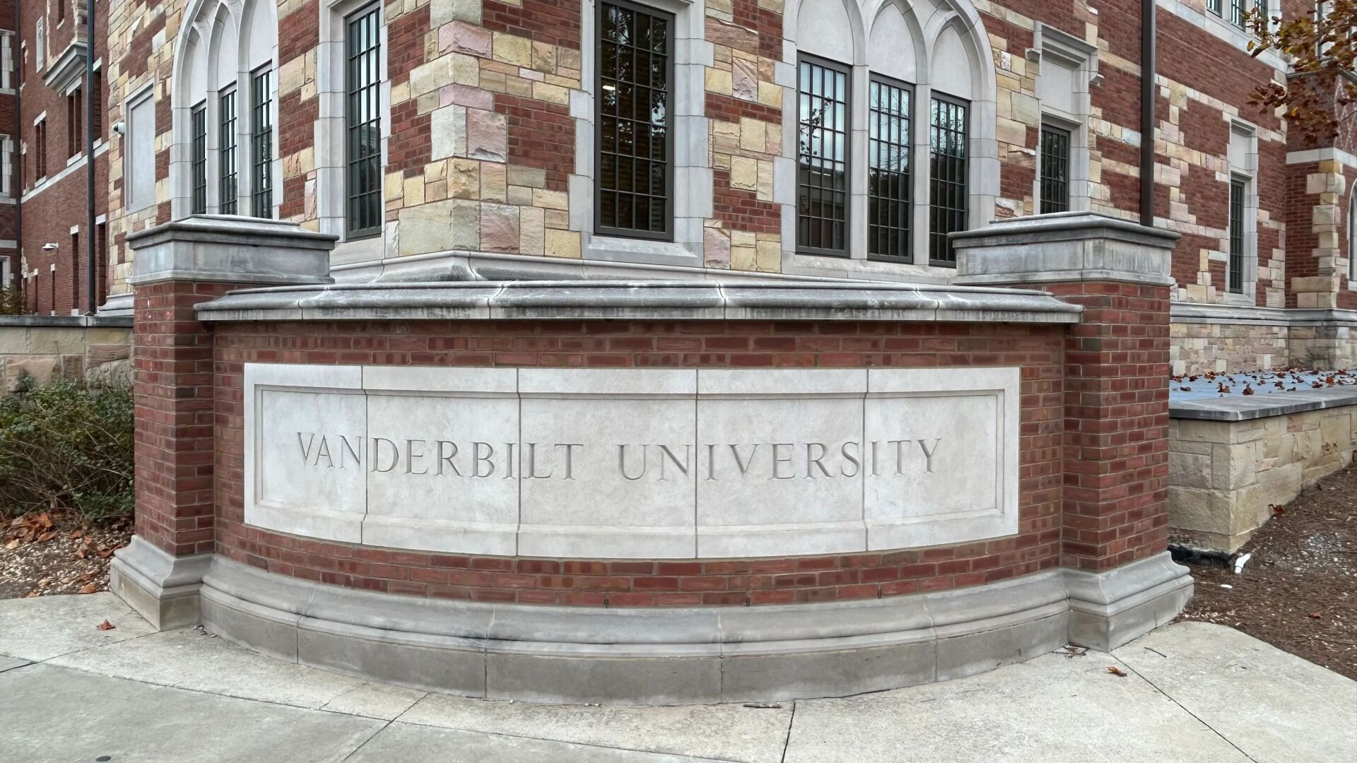 1920x1080 Latest Vanderbilt Poll reveals a pessimistic America