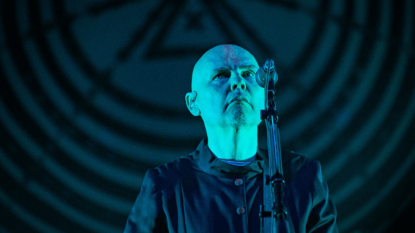 1600x900 Billy Corgan joins My Chemical Romance for Smashing Pumpkins cover in Chicago