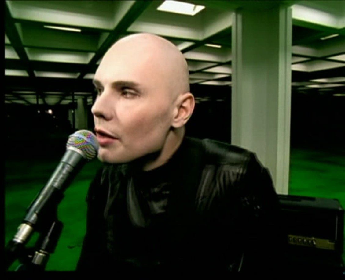 1129x918 Smashing Pumpkins: The Everlasting Gaze (Music Video 2000) Corgan as Billy Corgan