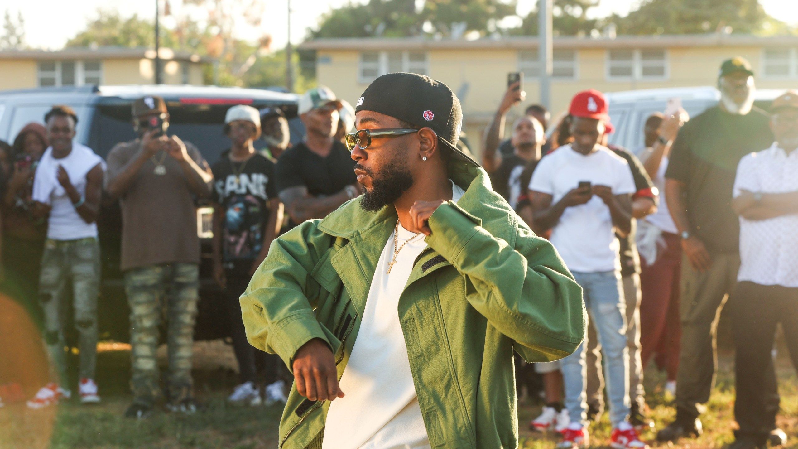 2560x1440 Kendrick Lamar drops new music with video titled “GNX”