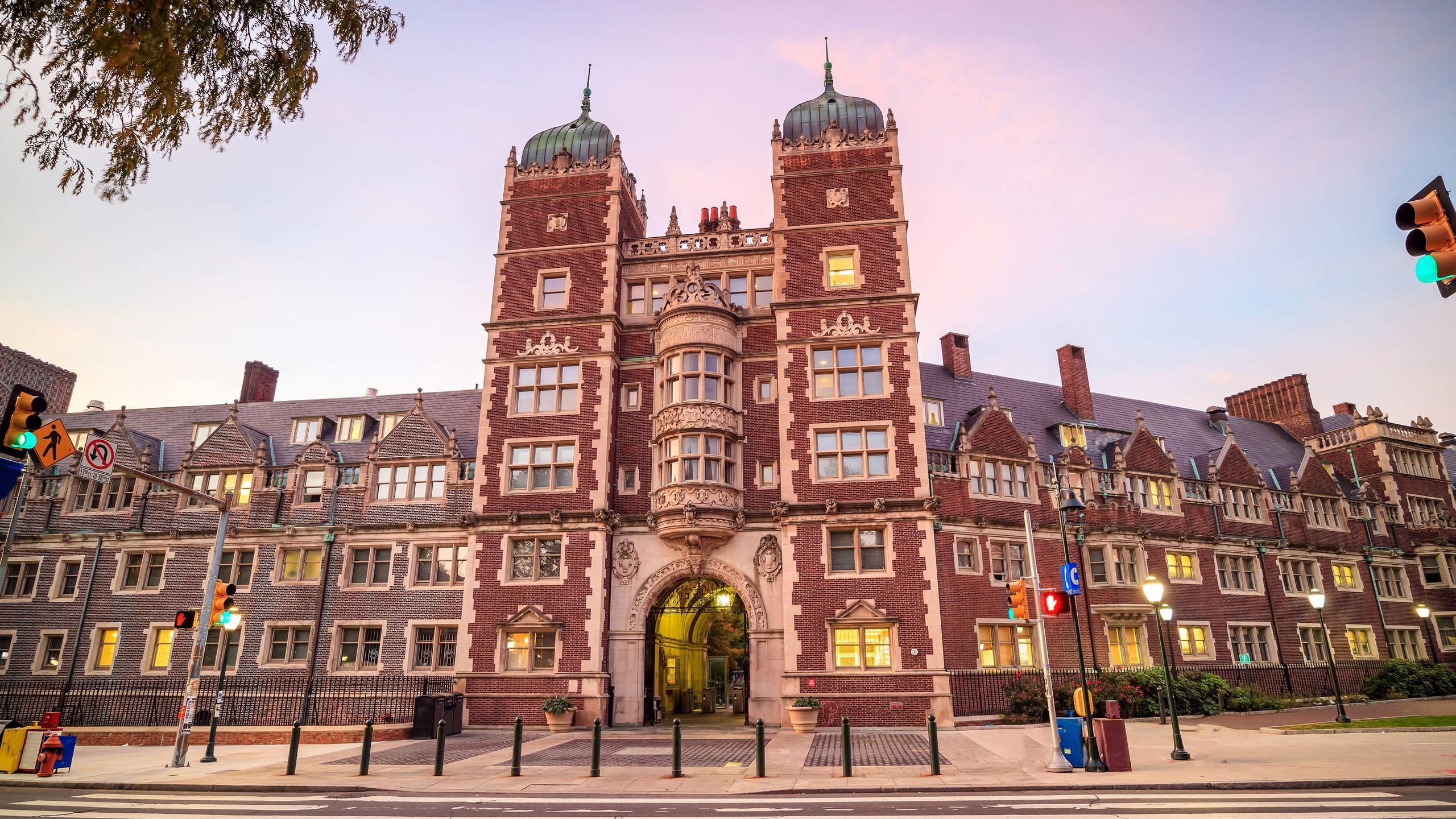 2560x1440 University of Pennsylvania