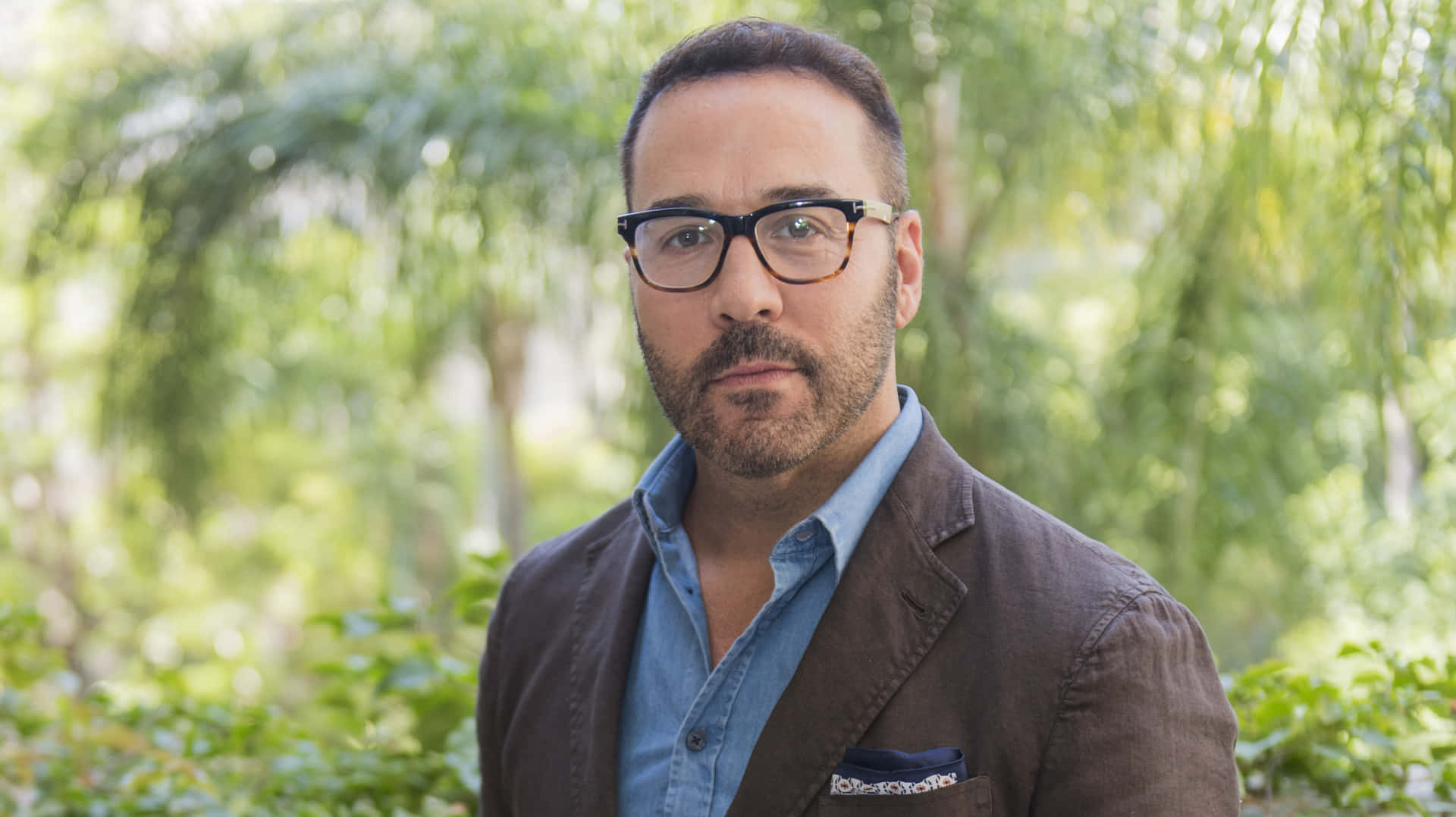 1920x1077 Jeremy Piven Wallpaper