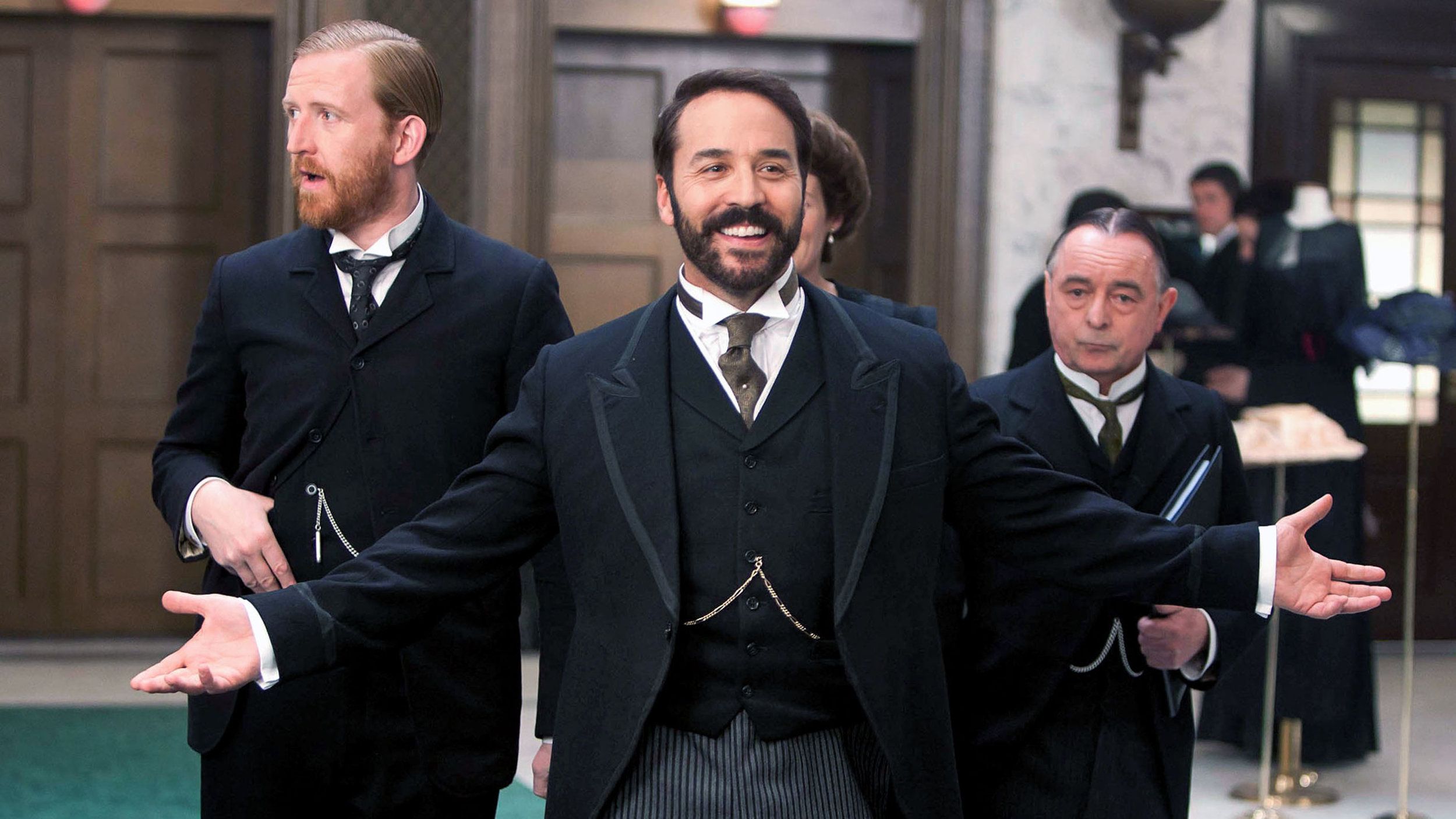 2500x1406 Jeremy Piven Wallpaper
