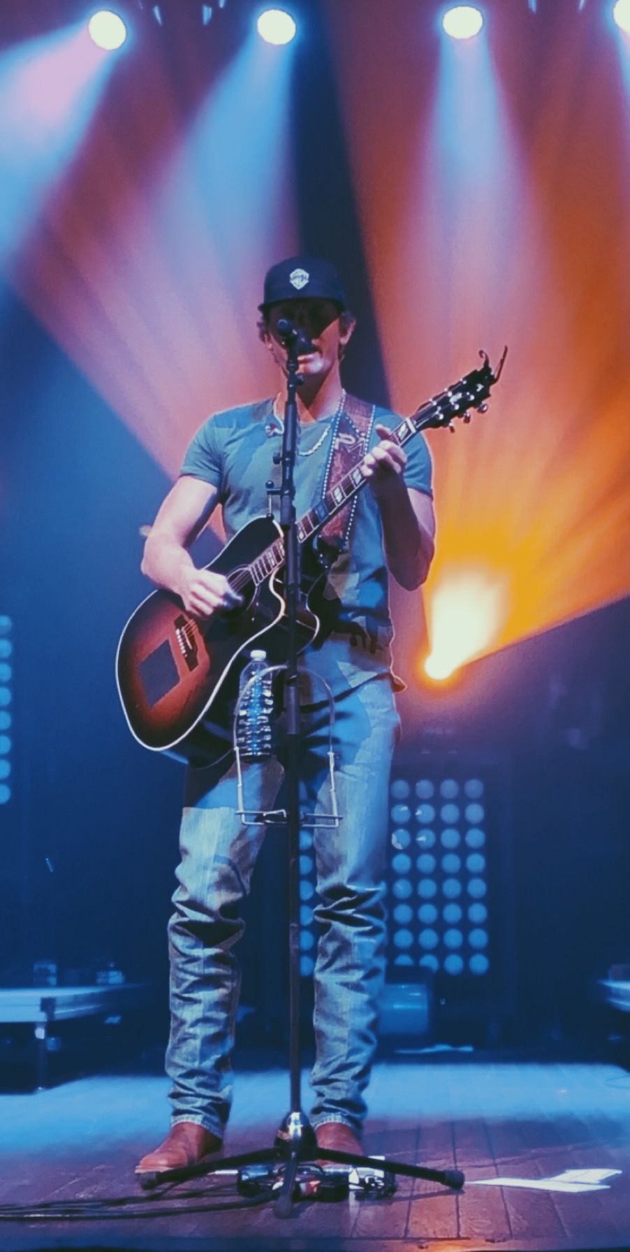902x1792 Parker McCollum Wallpaper