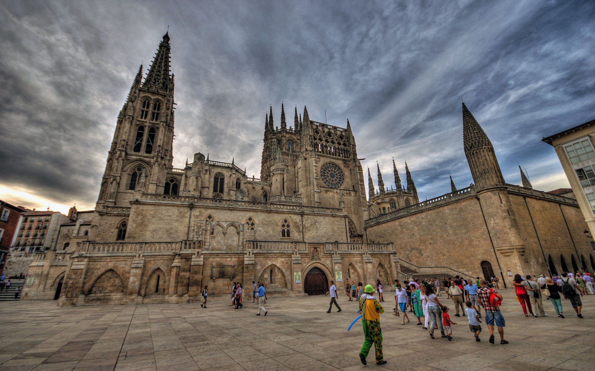 1920x1200 Burgos Wallpaper