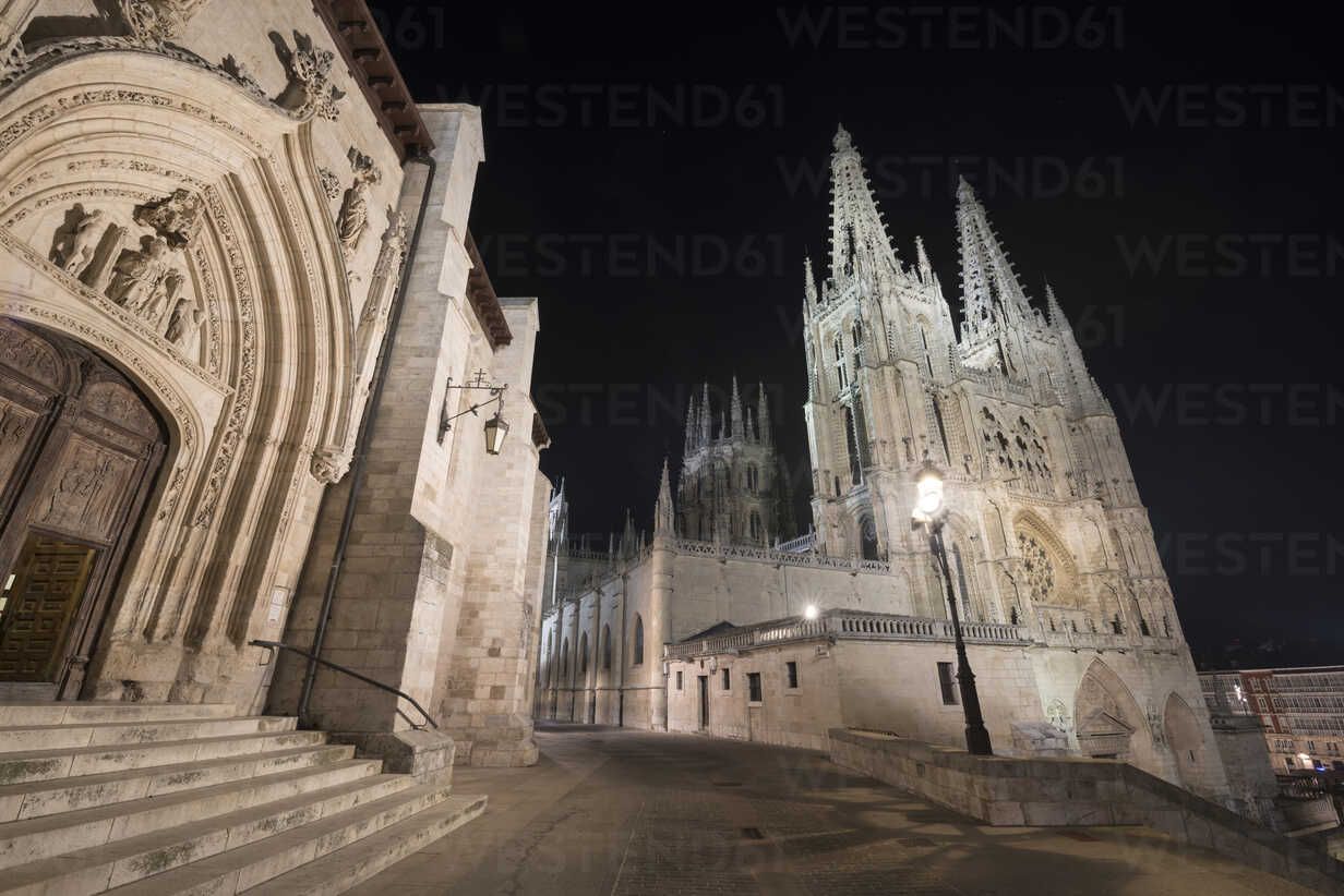 1232x822 Spain, Burgos, Burgos cathedral at night
