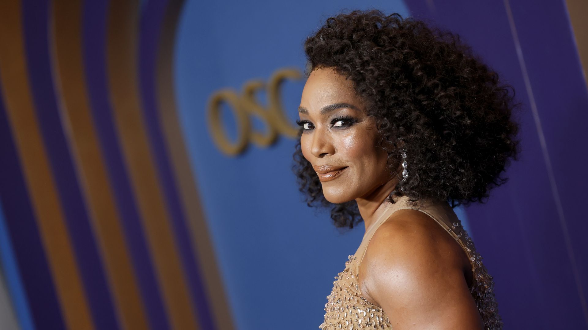 1920x1080 Tampa Bay's biggest living celebrity: Angela Bassett Tampa Bay