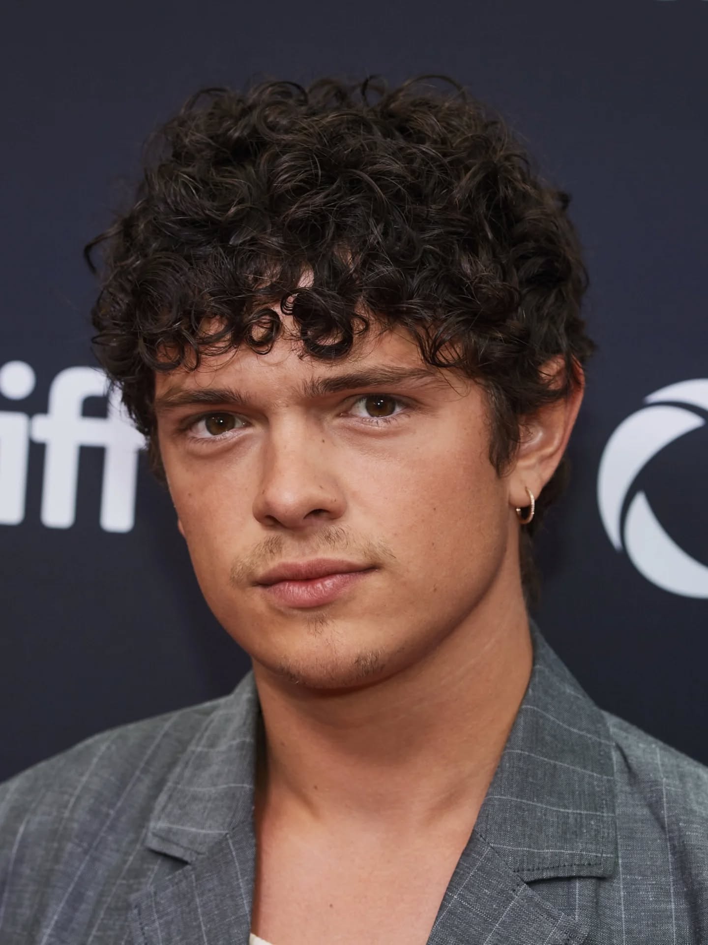 1440x1920 Noah Jupe