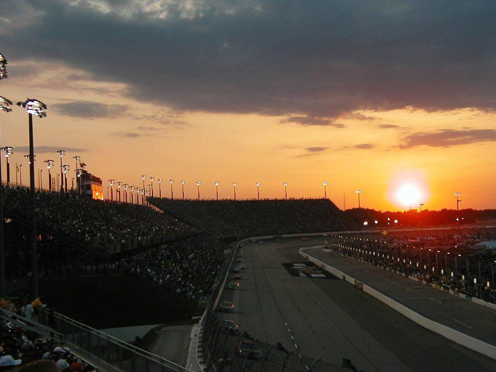1024x768 Darlington Raceway Wallpaper
