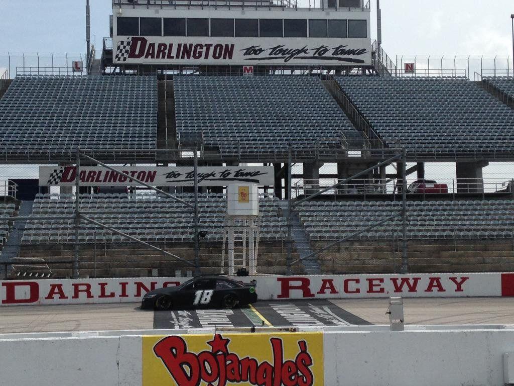 1024x768 Darlington Raceway Wallpaper