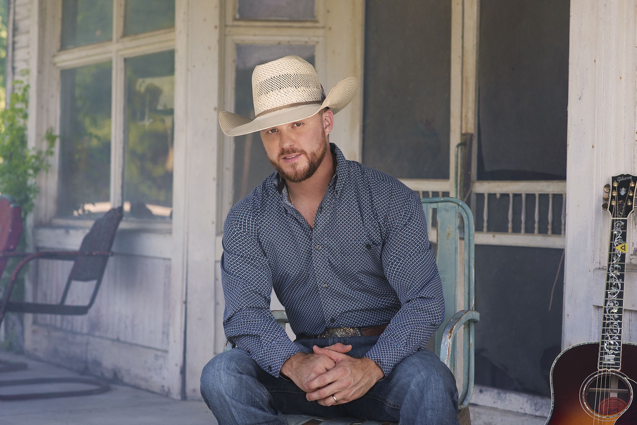 2100x1402 Cowboy Charm Country Music Artist Wallpaper