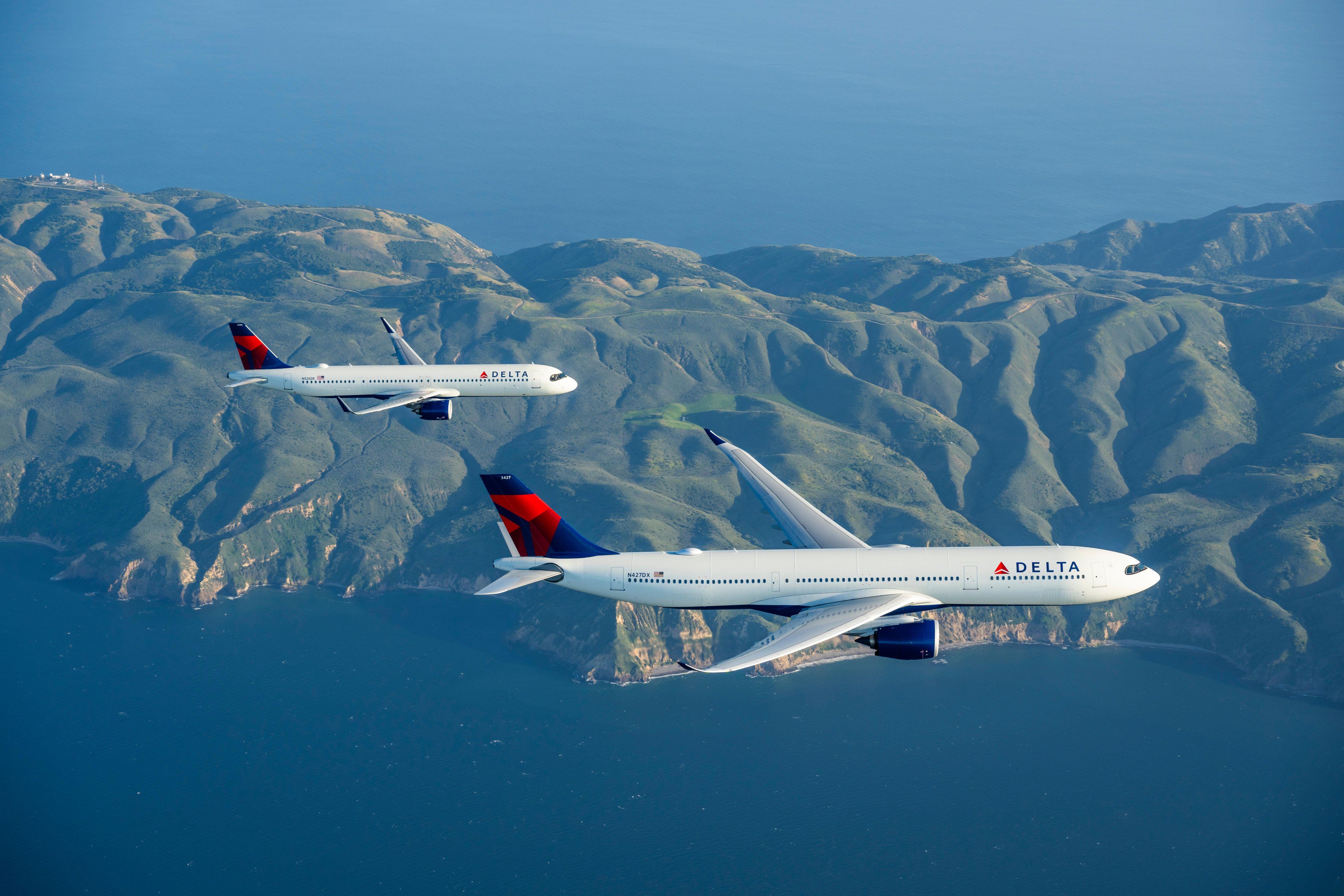 4096x2731 Stunning Delta Air Lines Landscape in 4K Ultra HD