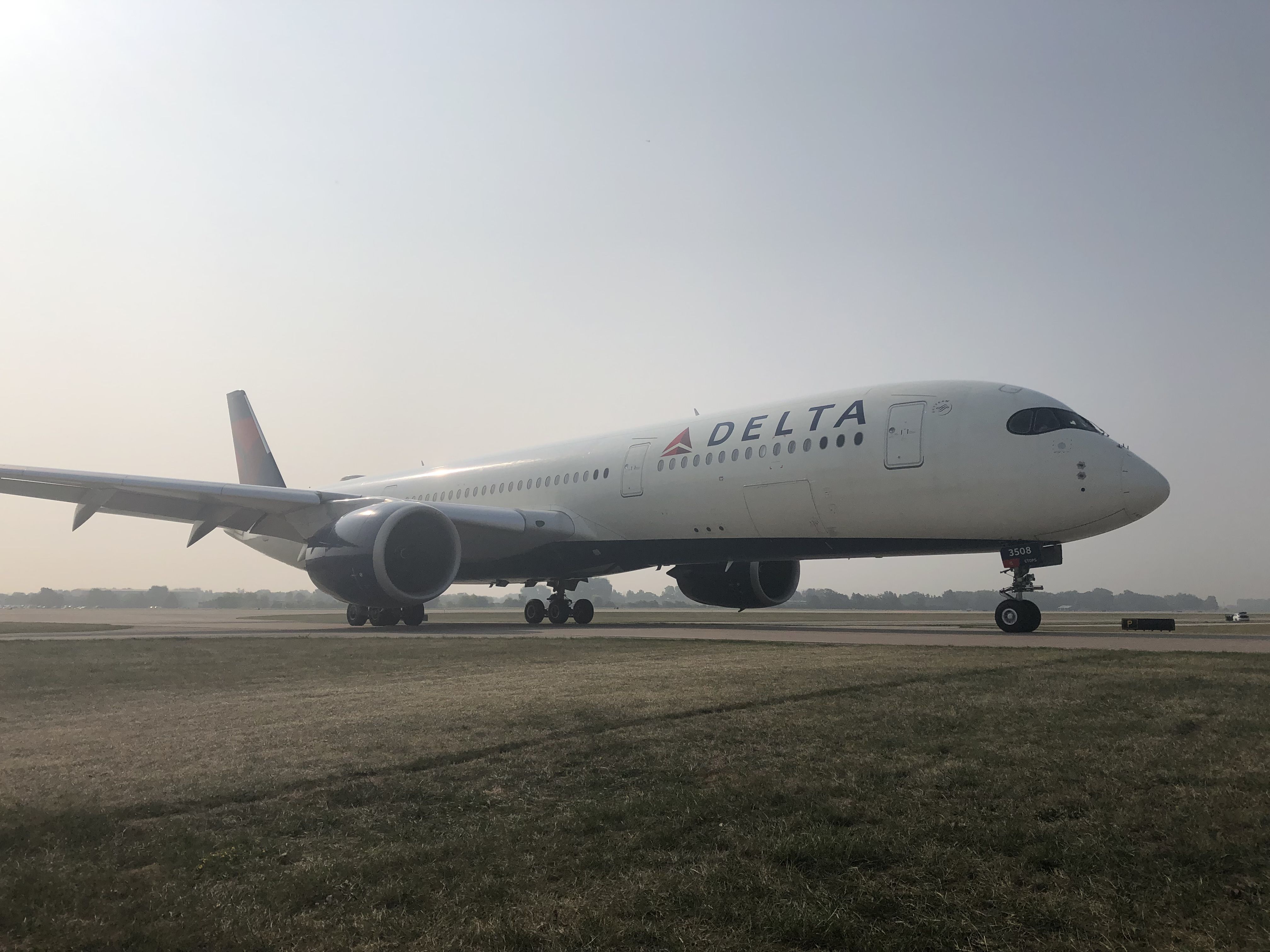 4032x3024 Delta Wallpaper Flight Community